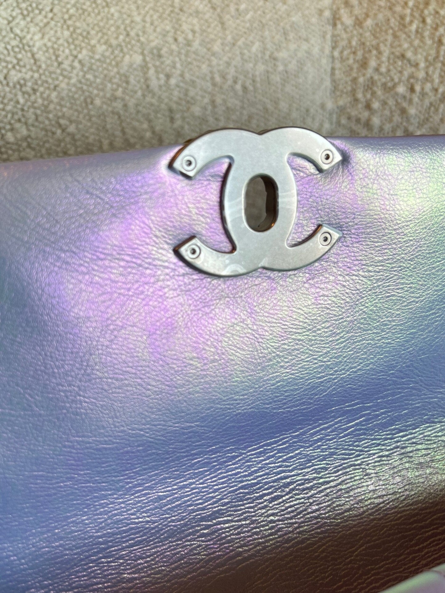 21K Purple/Blue Iridescent 19 Flap Small MHW