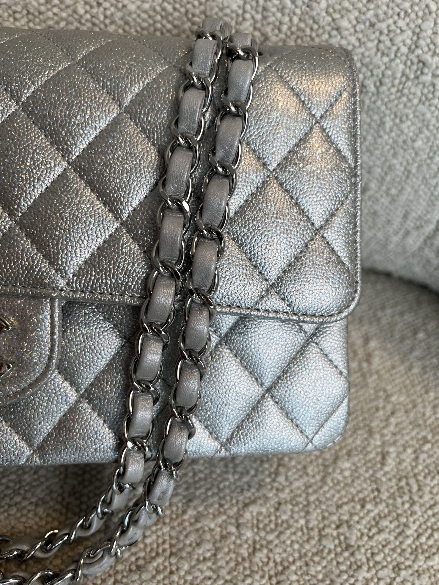 21K Silver Metallic Caviar Quilted Medium Classic Flap SHW