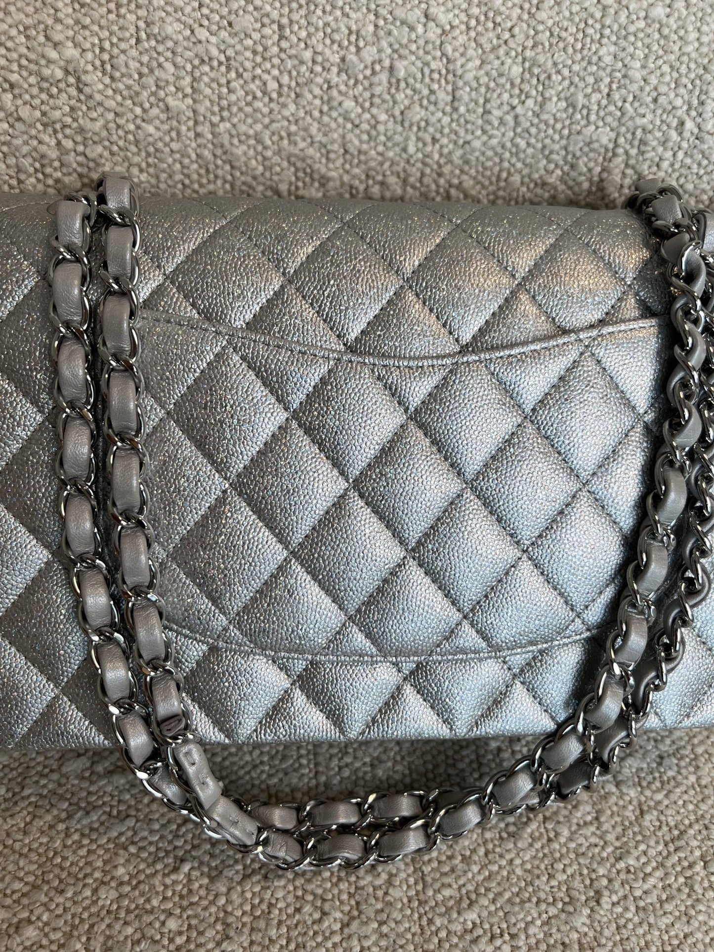 21K Silver Metallic Caviar Quilted Medium Classic Flap SHW