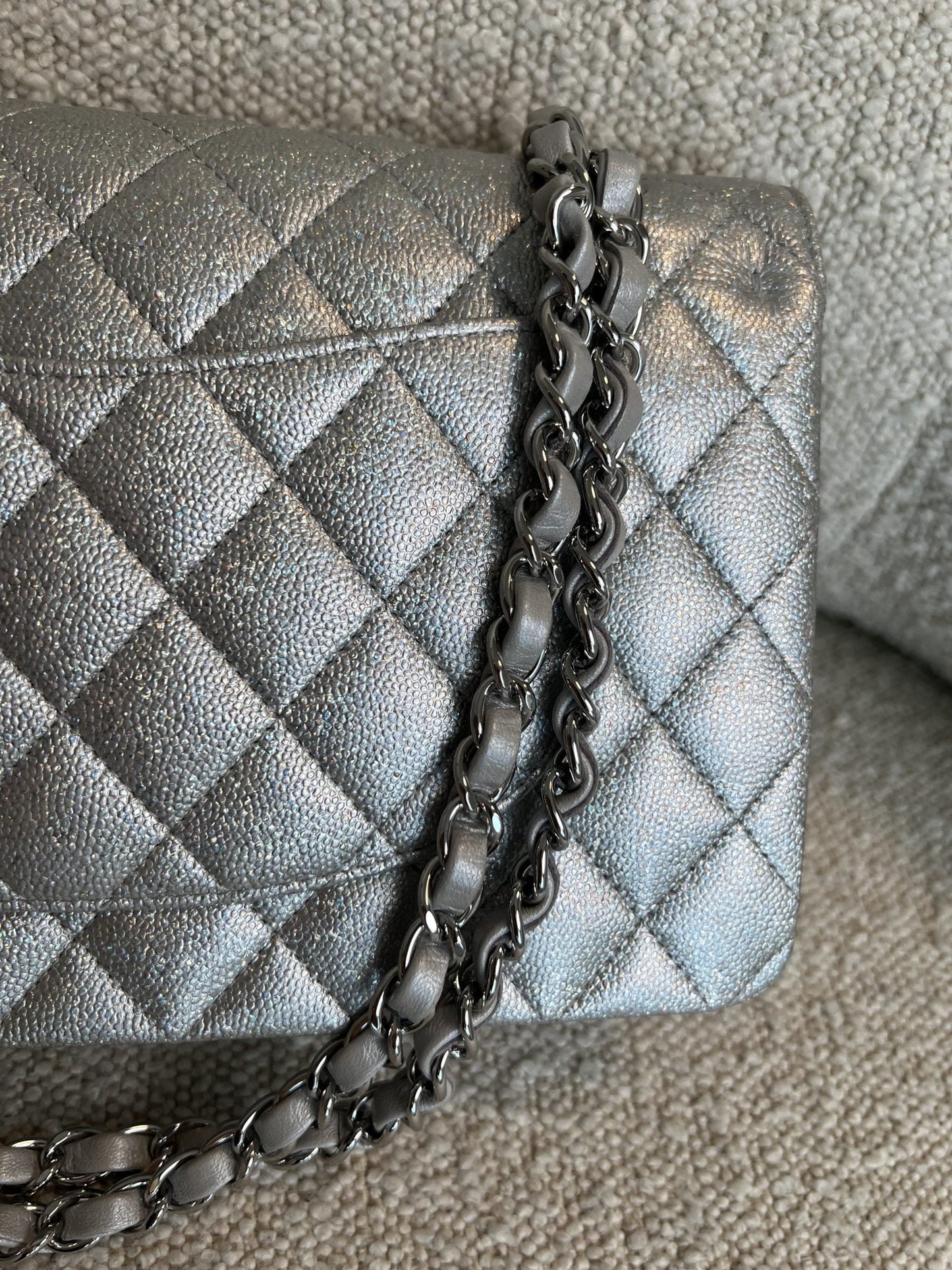 21K Silver Metallic Caviar Quilted Medium Classic Flap SHW