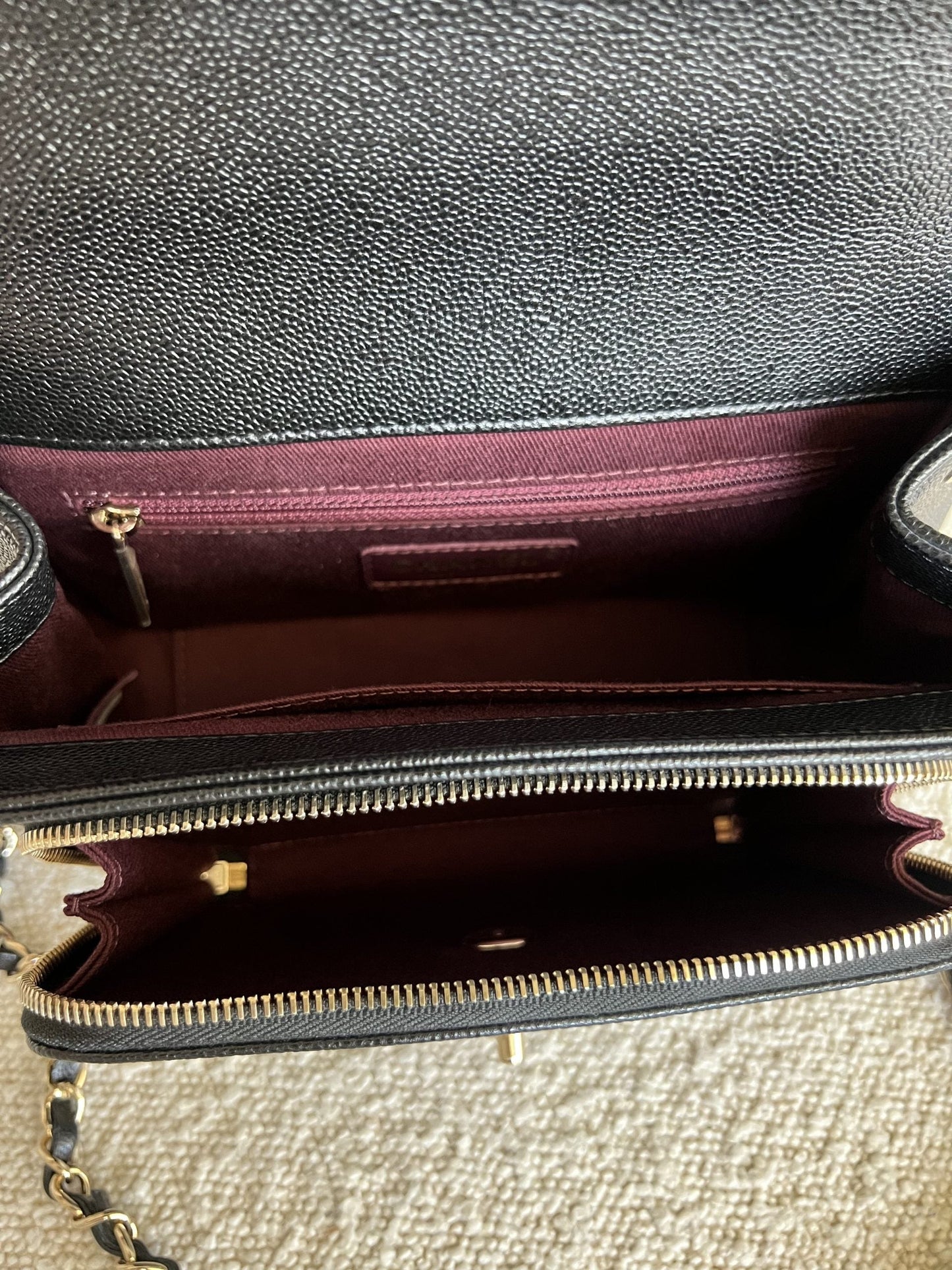 21P Black Caviar Quilted Medium Business Affinity LGHW