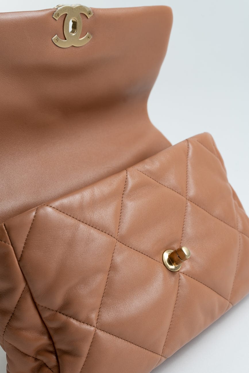 21P Caramel Lambskin Quilted 19 Flap Large Mixed Hardware