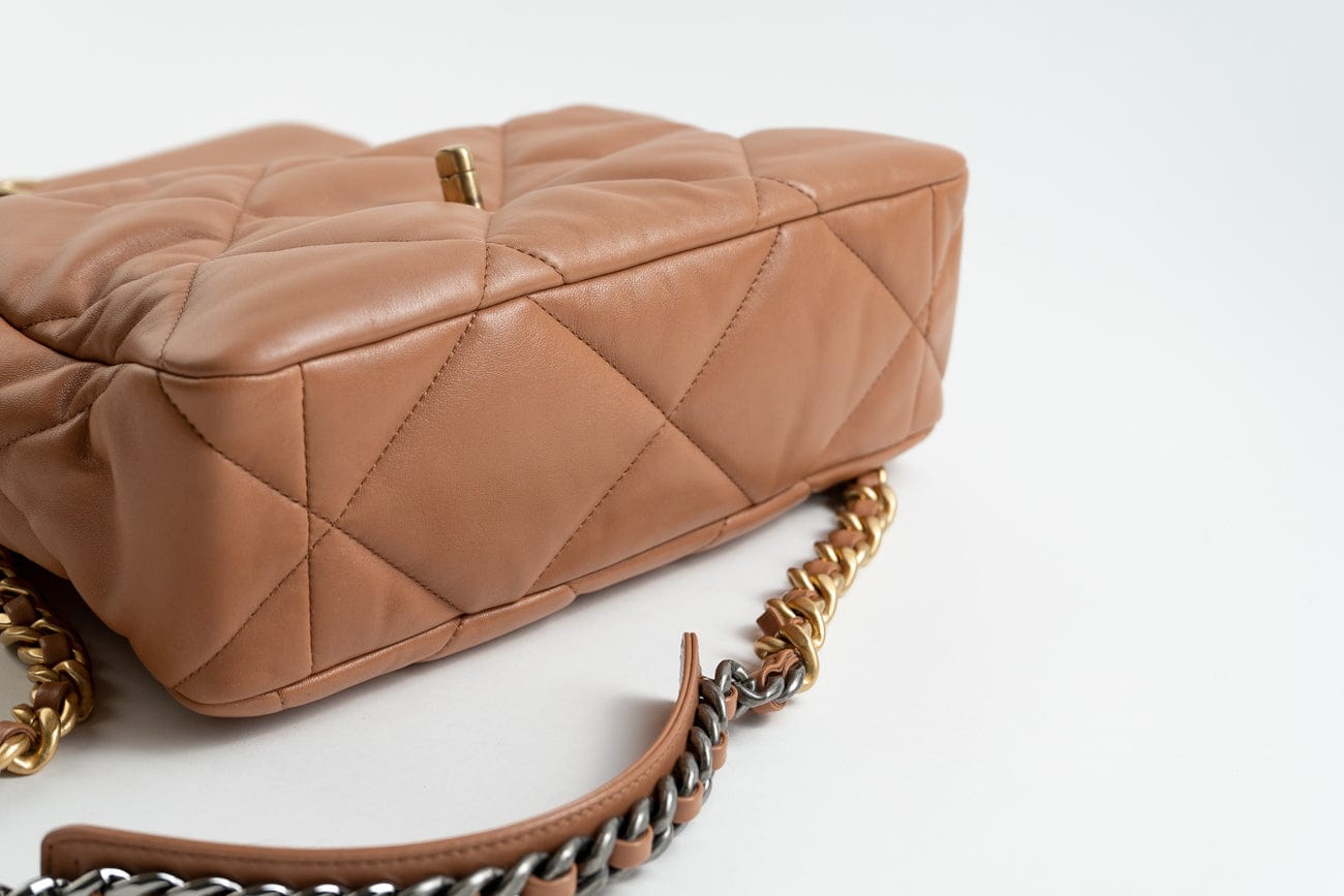 21P Caramel Lambskin Quilted 19 Flap Large Mixed Hardware