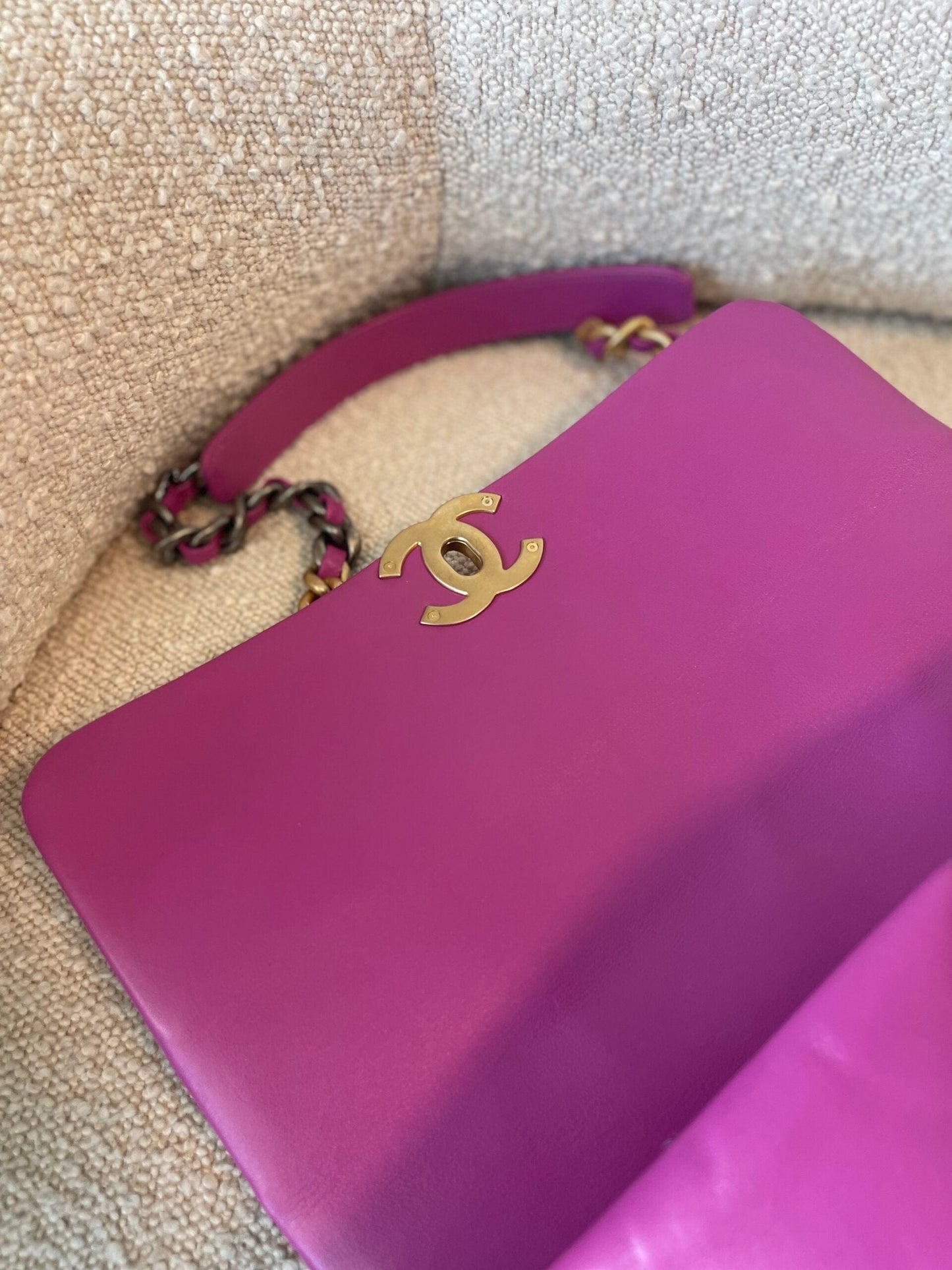 21P Magenta Lambskin Quilted 19 Flap Large Mixed Hardware