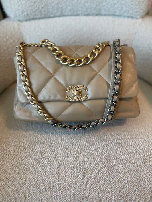 21S Large Beige/Gold Lambskin Quilted 19 Flap Mixed Hardware