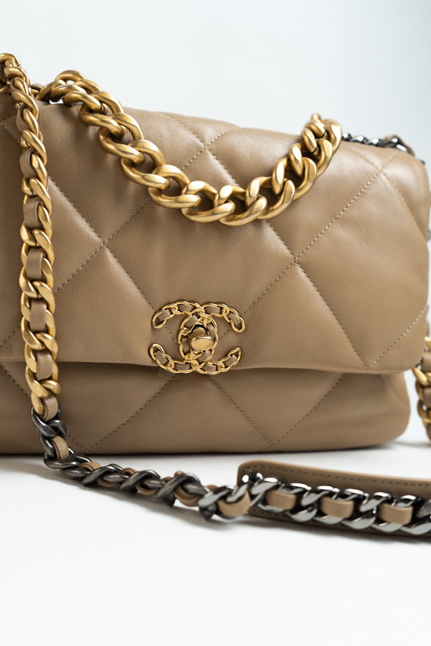 21S Large Beige/Gold Lambskin Quilted 19 Flap Mixed Hardware