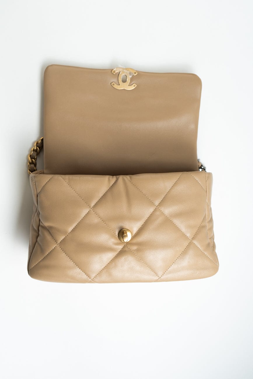 21S Large Beige/Gold Lambskin Quilted 19 Flap Mixed Hardware