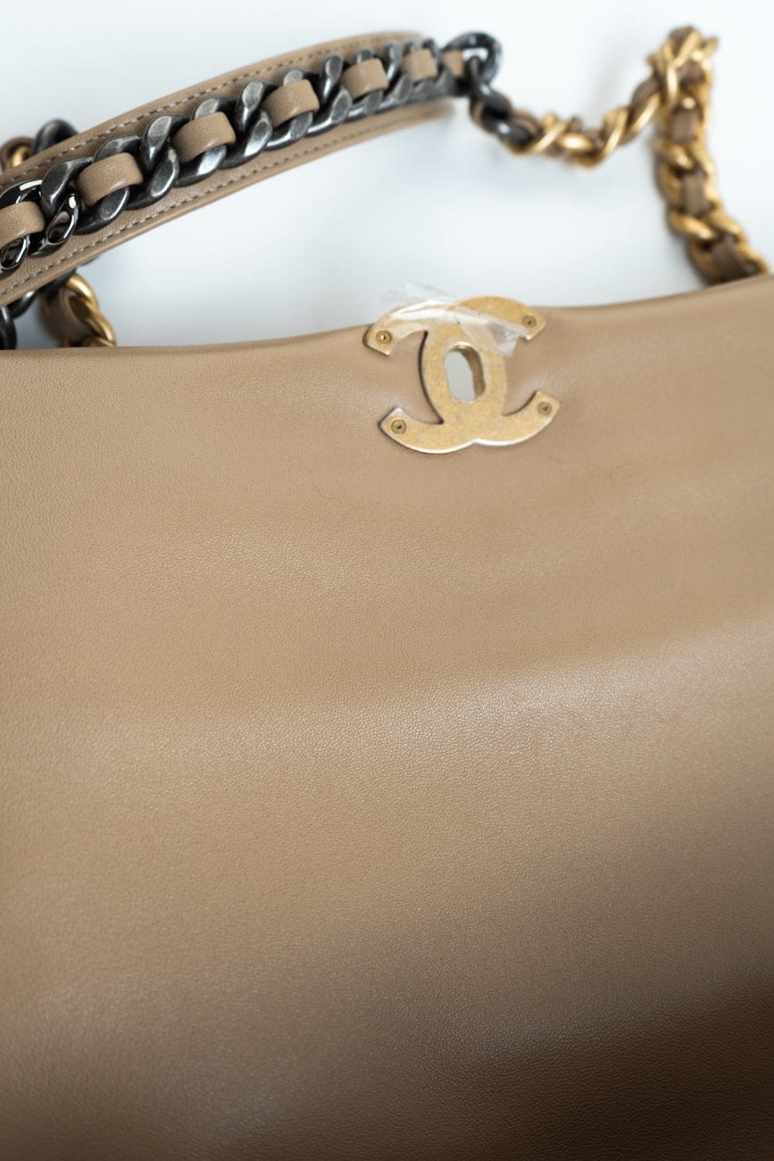 21S Large Beige/Gold Lambskin Quilted 19 Flap Mixed Hardware