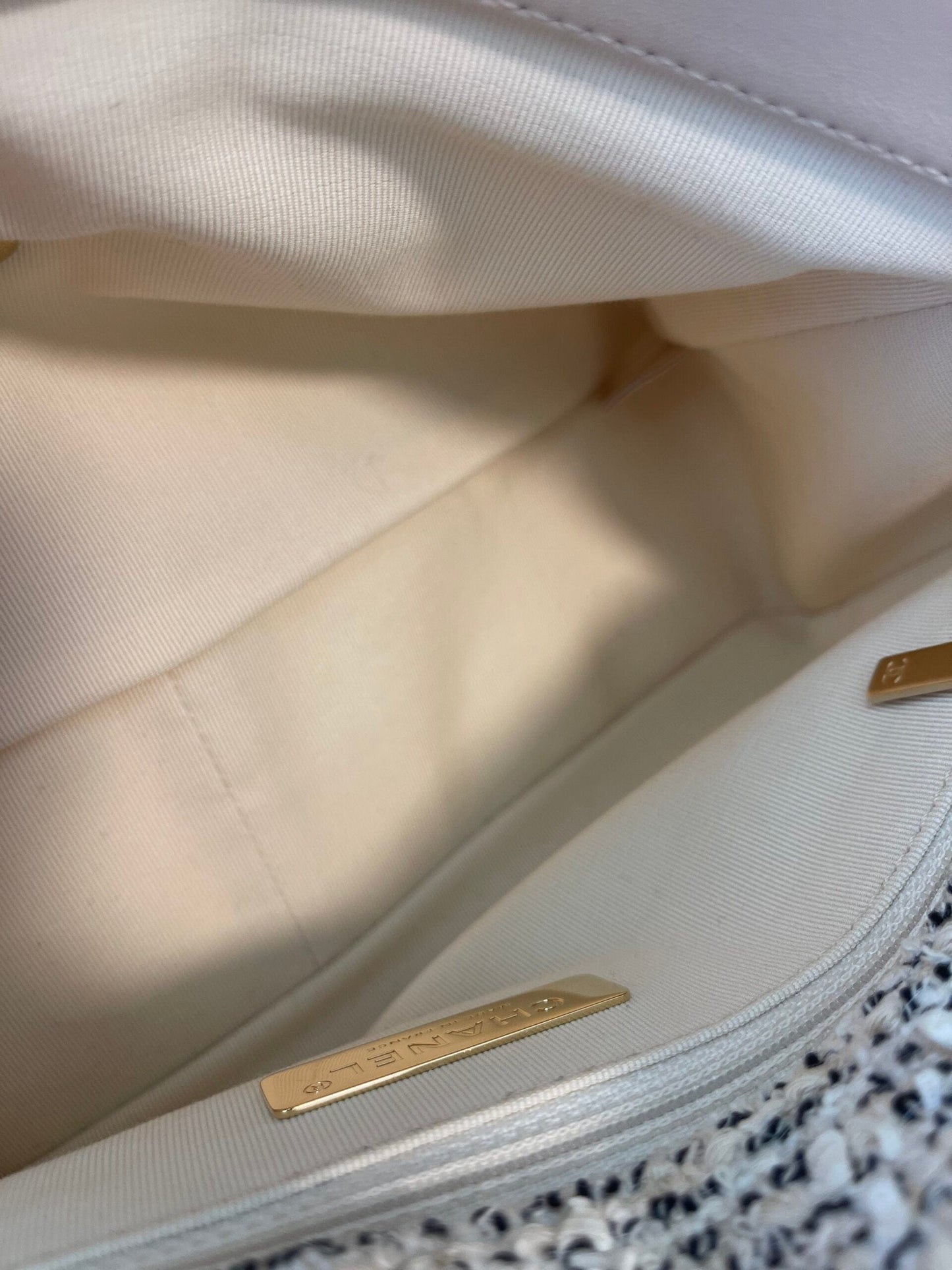 21S Oreo Tweed Quilted 19 Flap Large  Mixed Hardware