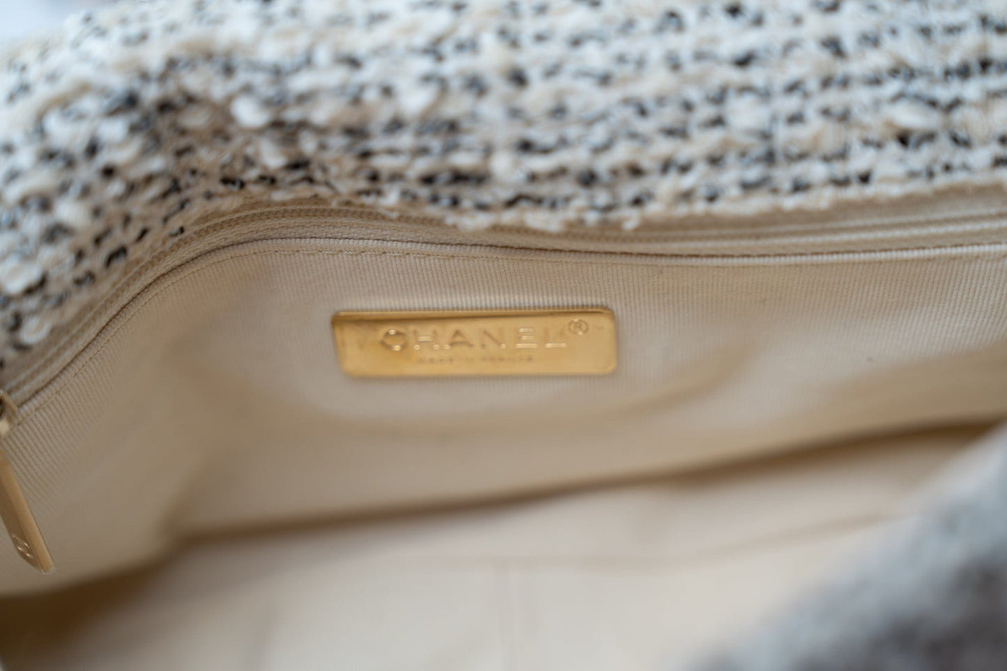 21S Oreo Tweed Quilted 19 Flap Small Mixed Hardware