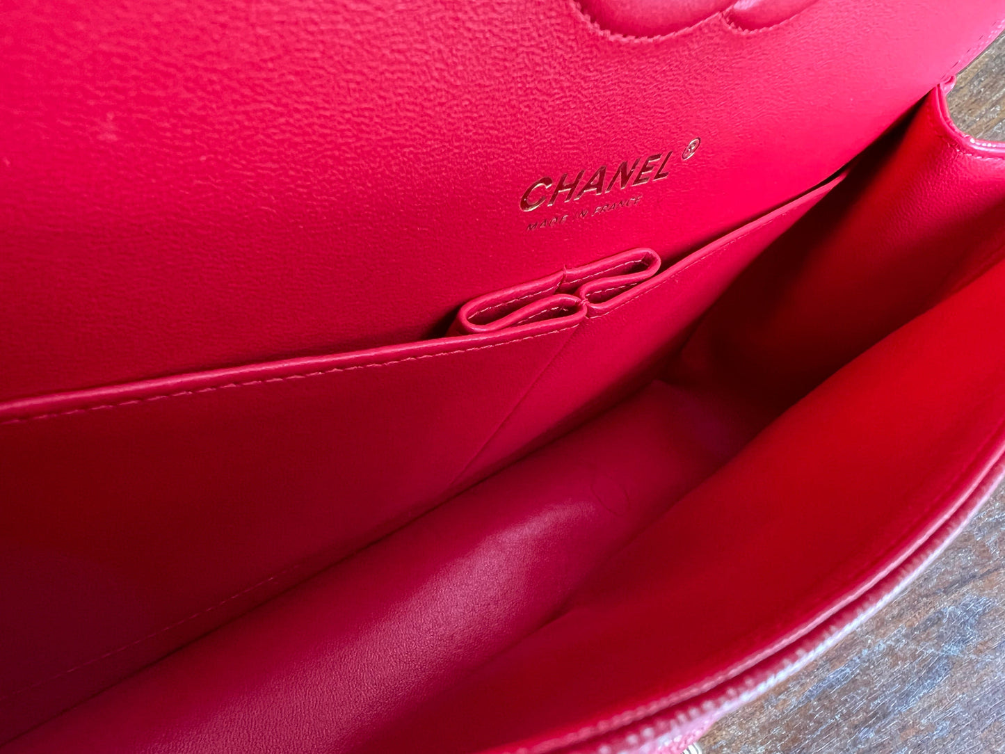 21S Red Iridescent Caviar Quilted Classic Flap Medium