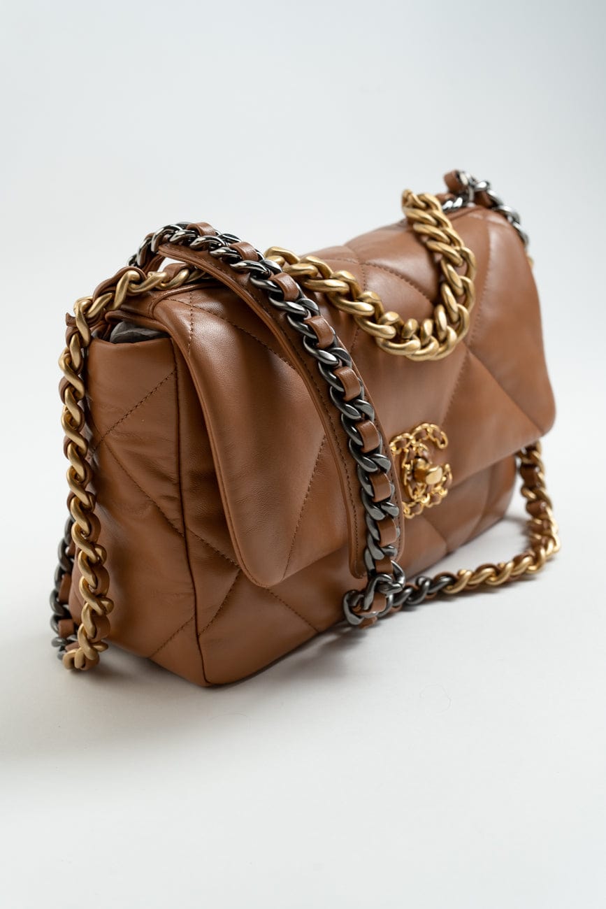 22A Caramel / Light Brown Lambskin Quilted 19 Flap Small MHW