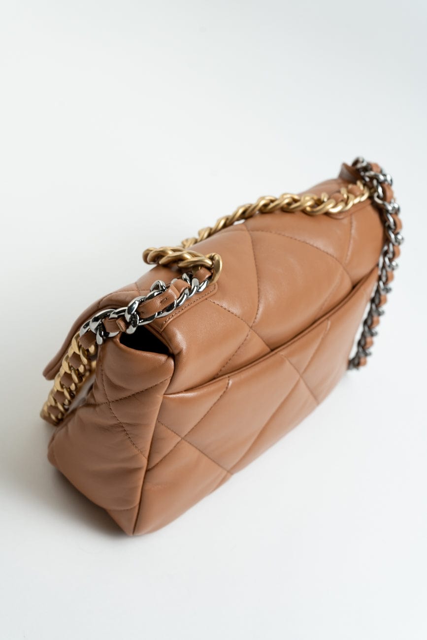 22A Caramel / Light Brown Lambskin Quilted 19 Flap Small MHW