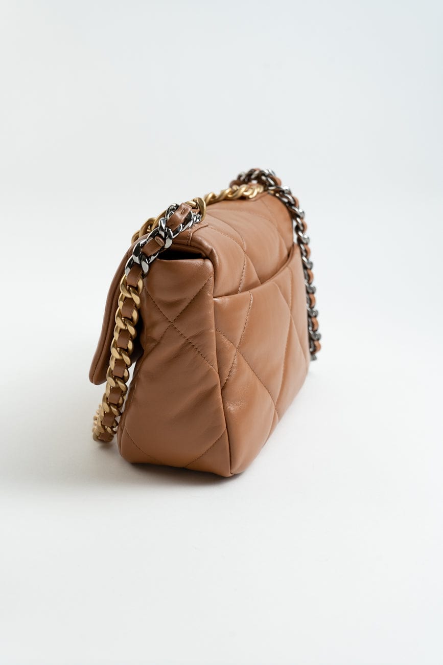 22A Caramel / Light Brown Lambskin Quilted 19 Flap Small MHW