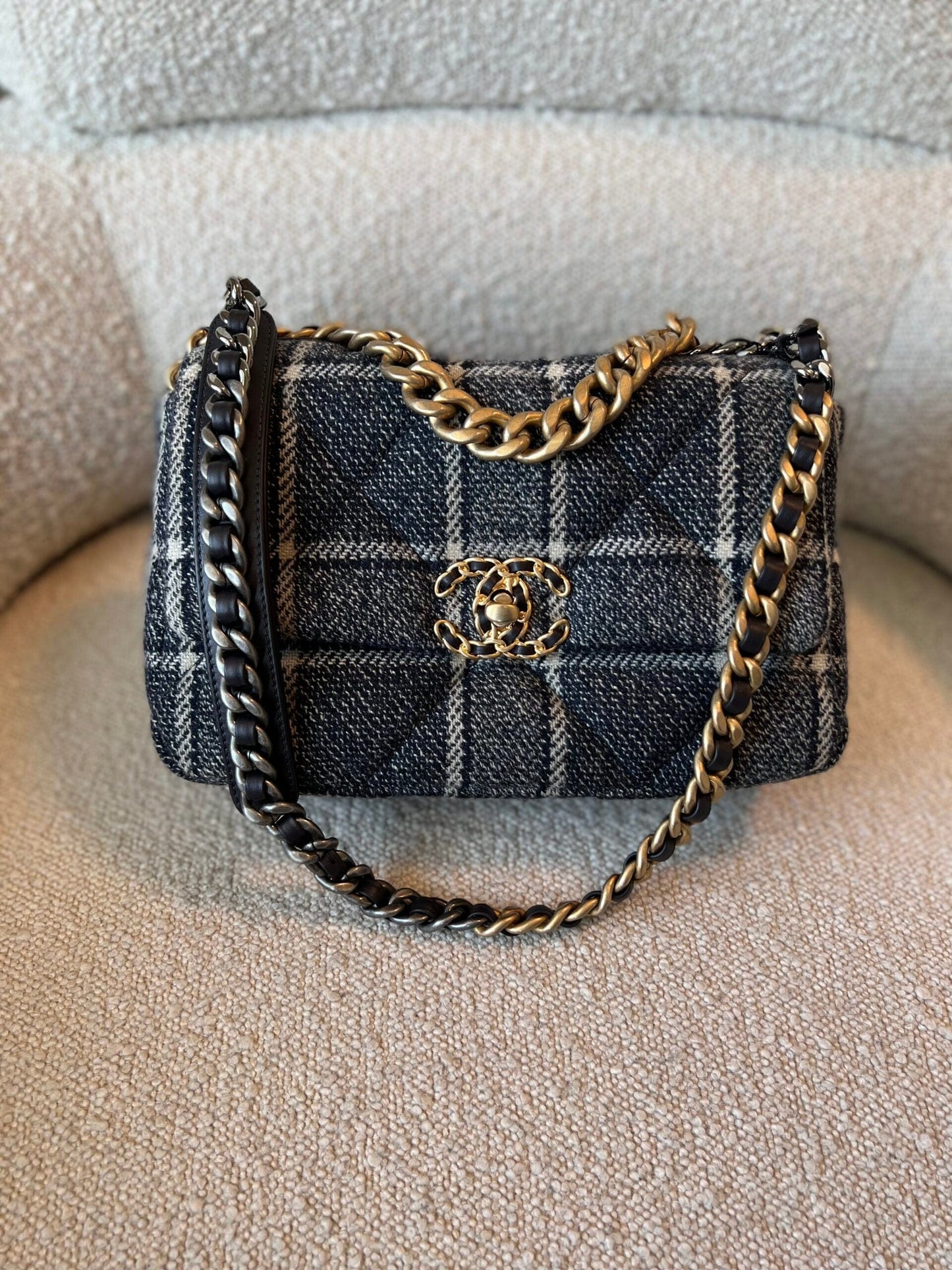 22A Navy Blue Ecru Tweed Quilted 19 Flap Small Mixed Hardware