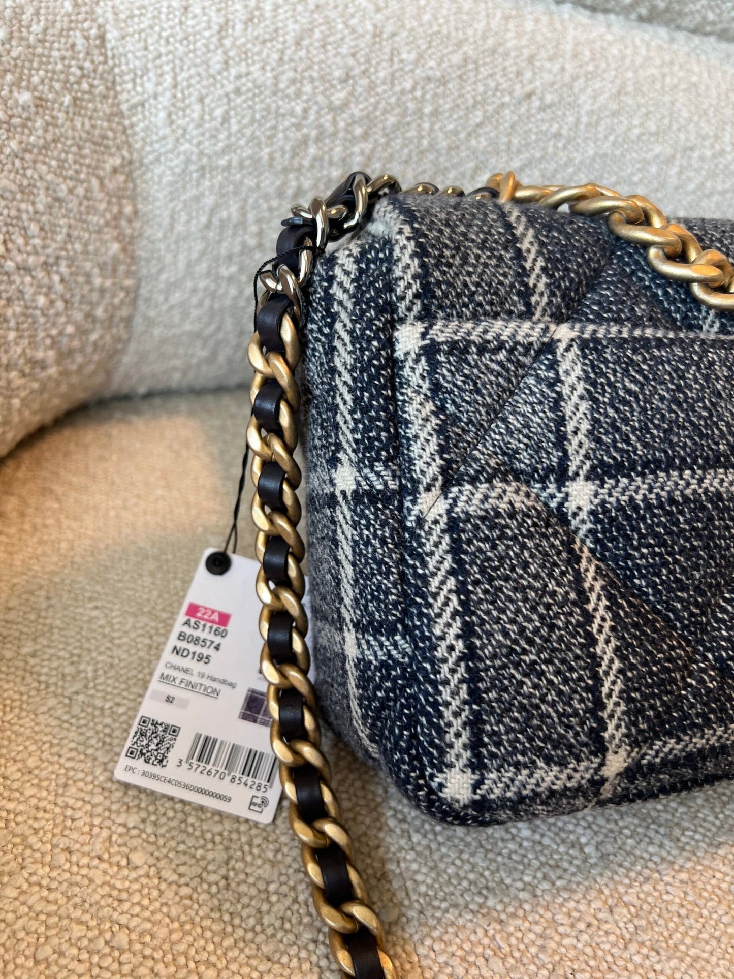 22A Navy Blue Ecru Tweed Quilted 19 Flap Small Mixed Hardware