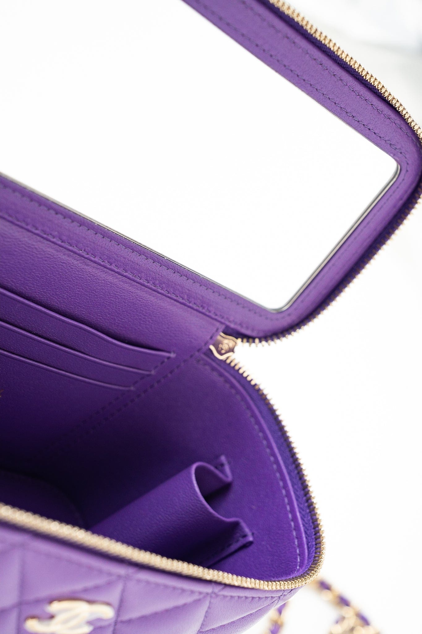 22A Purple Lambskin Quilted Vanity Case w/ Mirror Light Gold Hardware