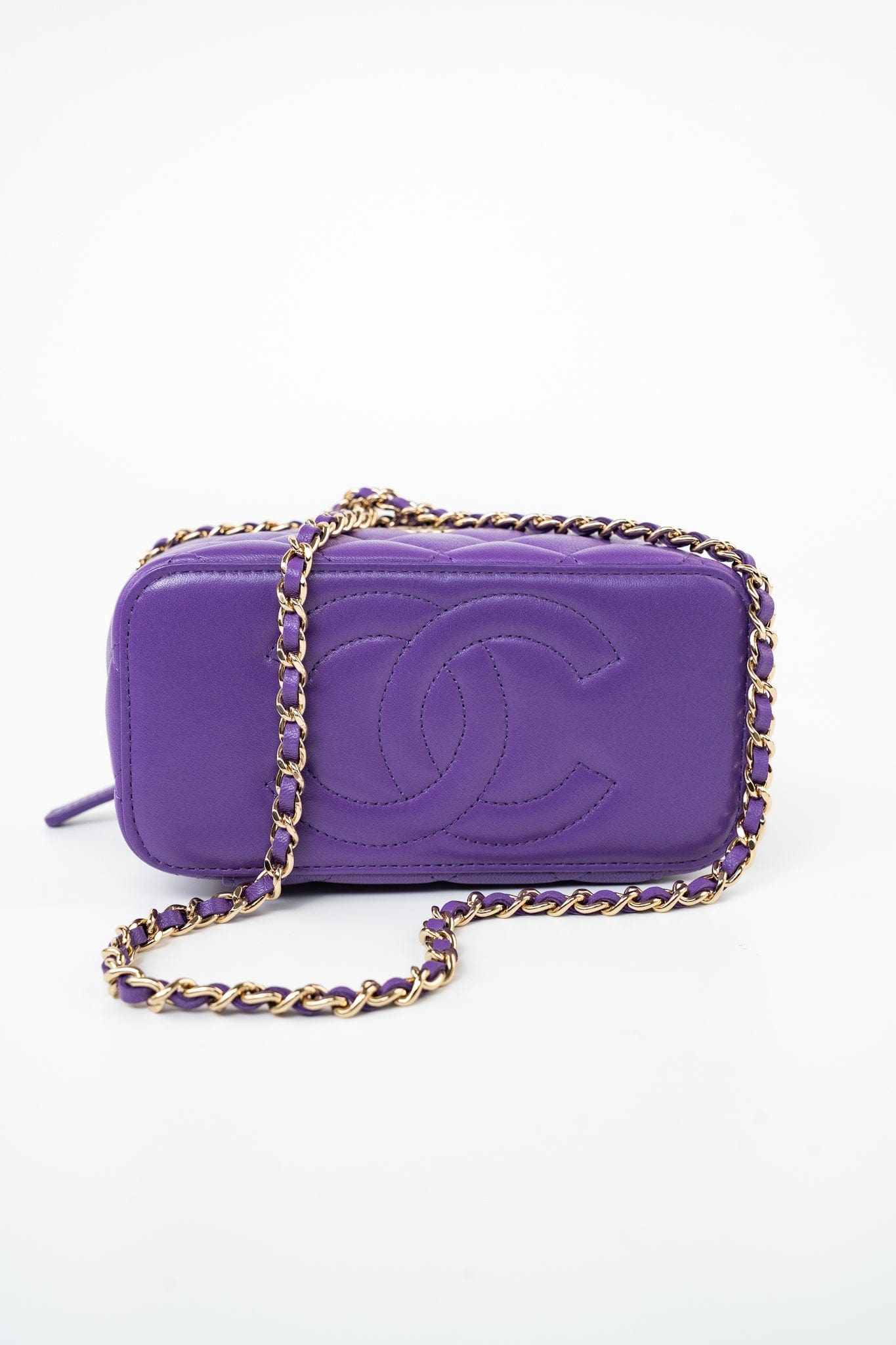 22A Purple Lambskin Quilted Vanity Case w/ Mirror Light Gold Hardware