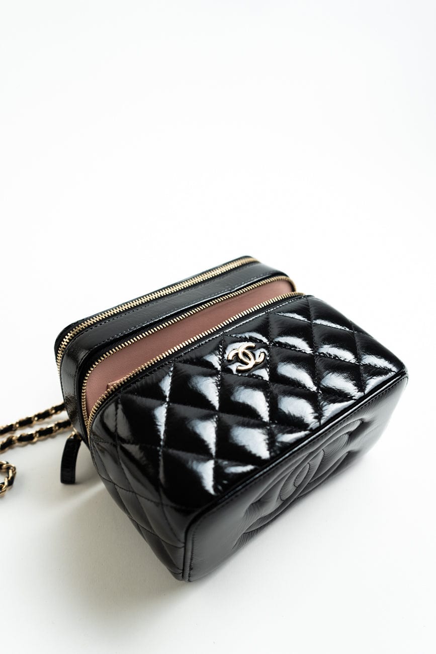 22B Black Shiny Lambskin Vanity with Chain LGHW