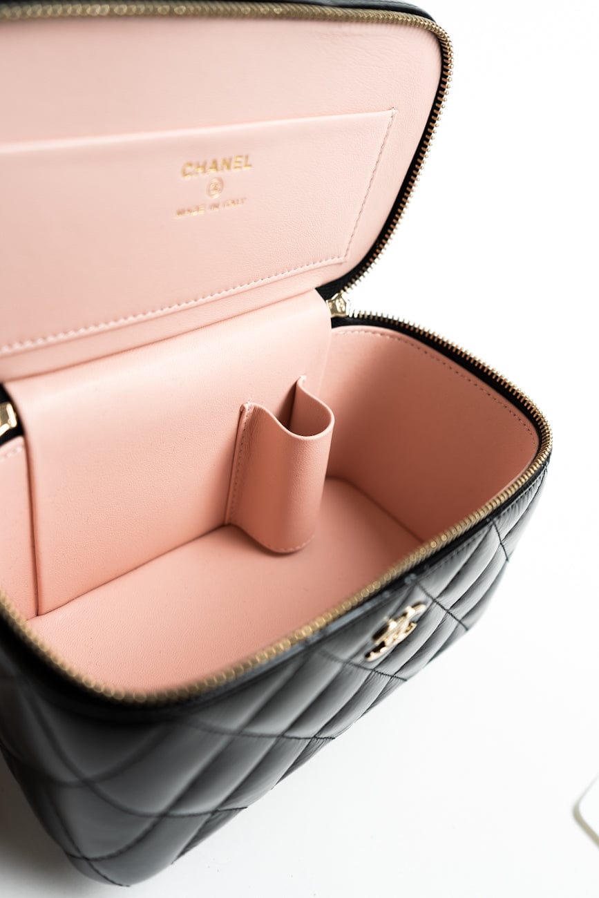 22B Black Shiny Lambskin Vanity with Chain LGHW