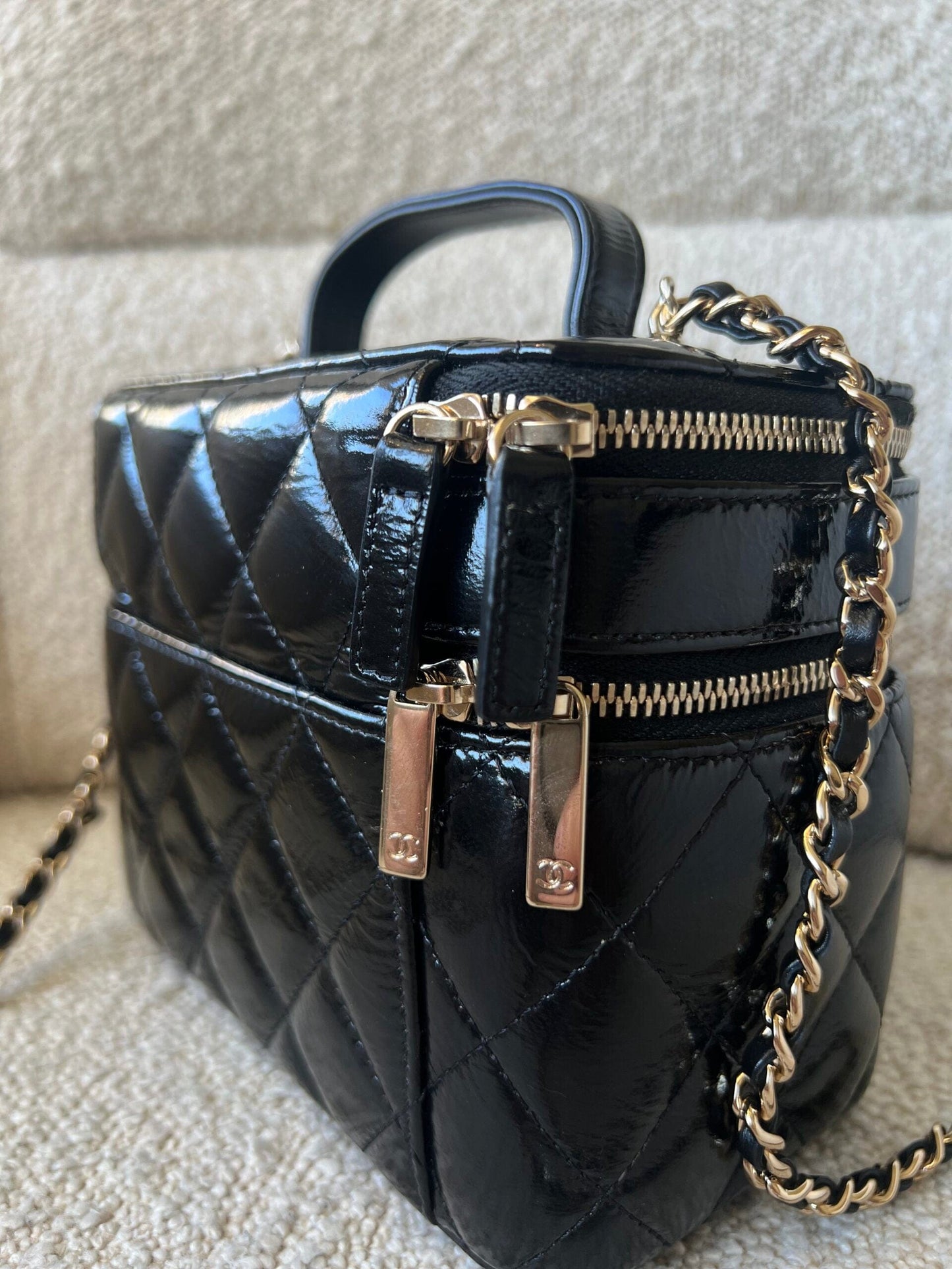 22B Black Shiny Lambskin Vanity with Chain LGHW