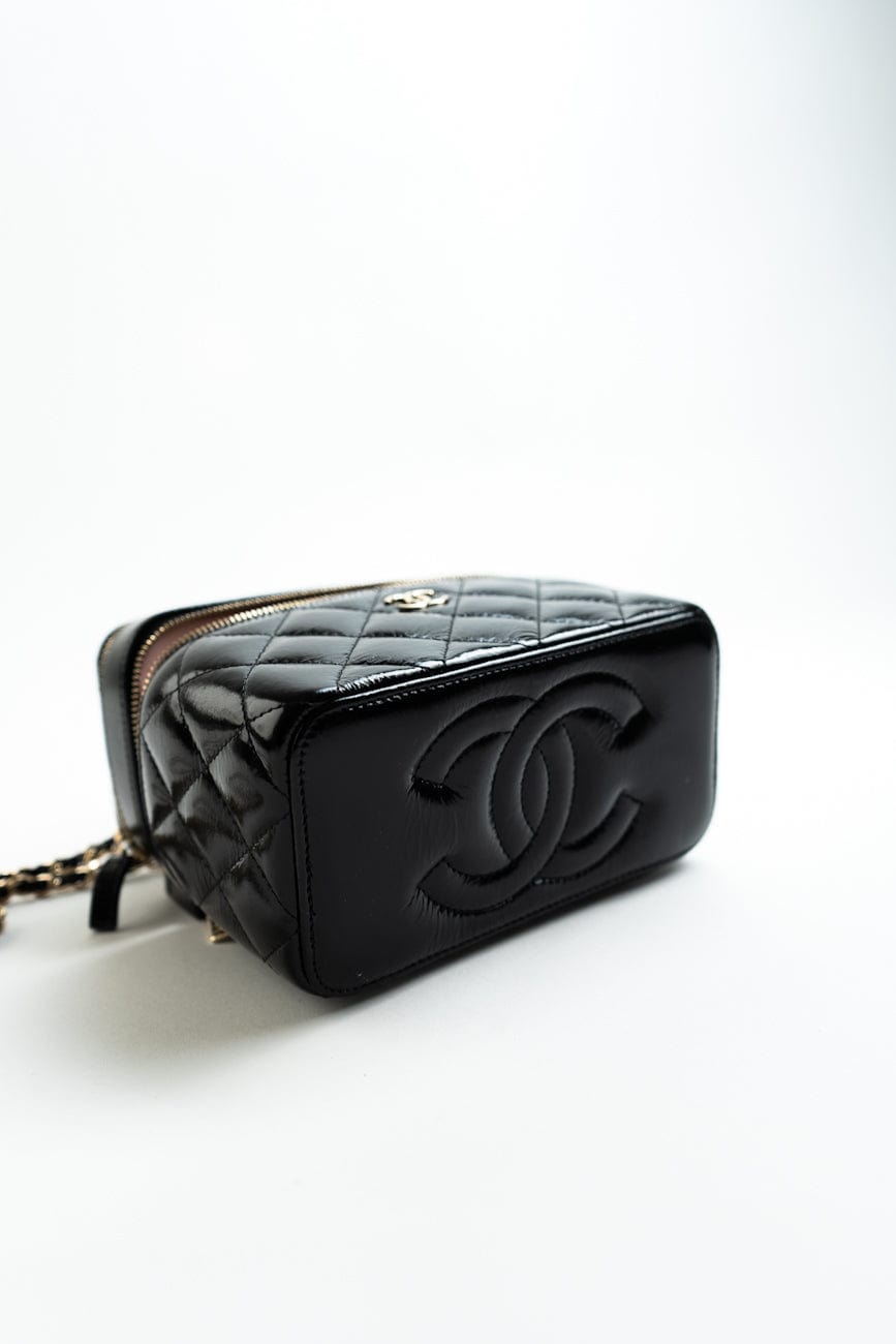 22B Black Shiny Lambskin Vanity with Chain LGHW