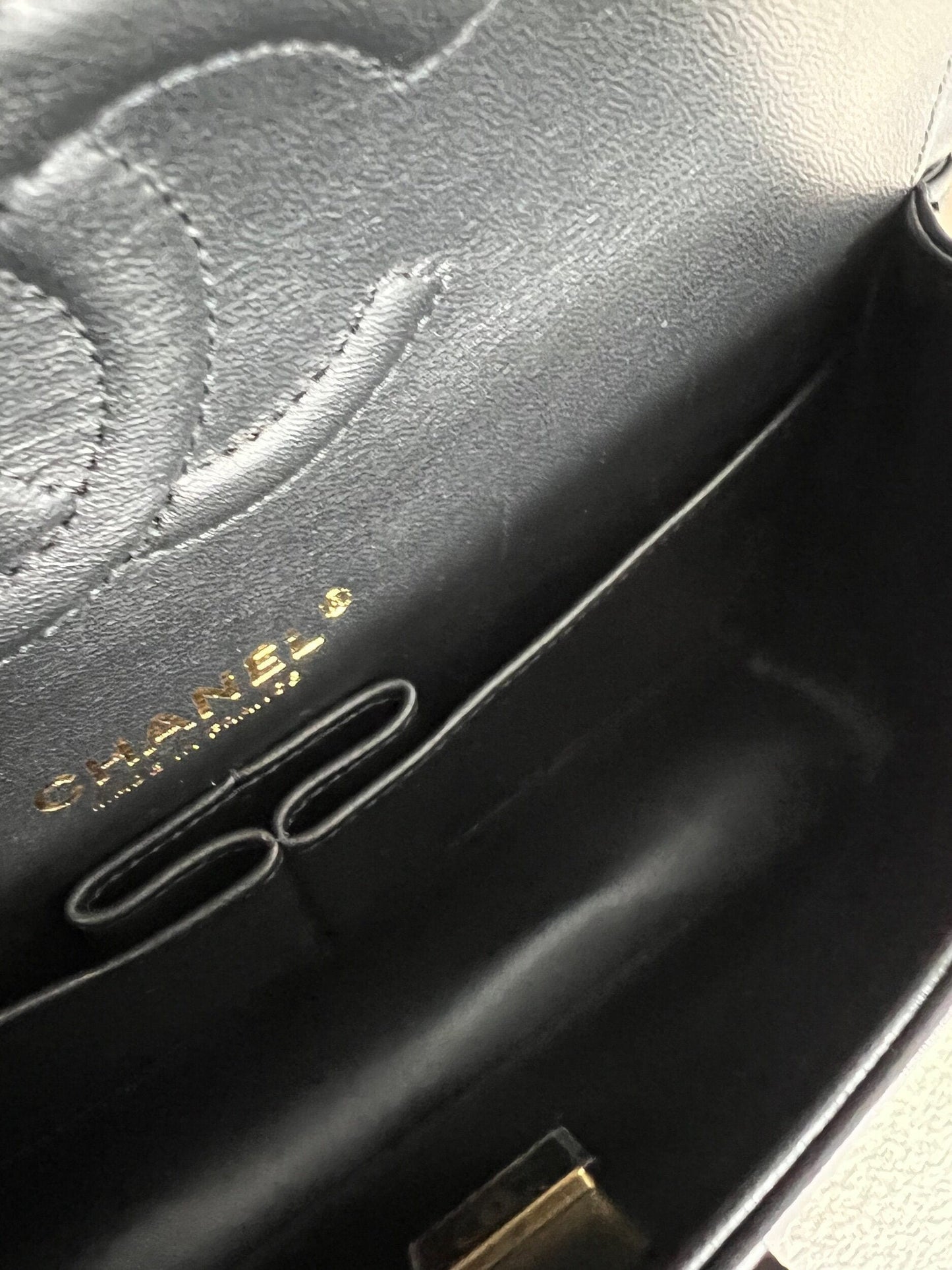 22C B&W Lambskin Quilted Classic Flap Medium LGHW