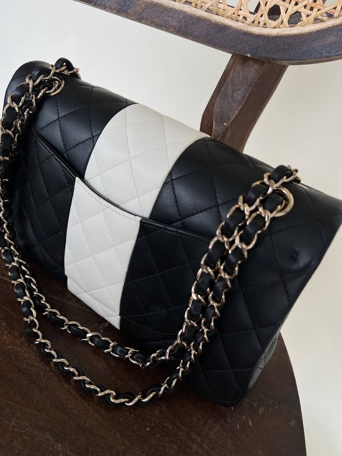22C B&W Lambskin Quilted Classic Flap Medium LGHW