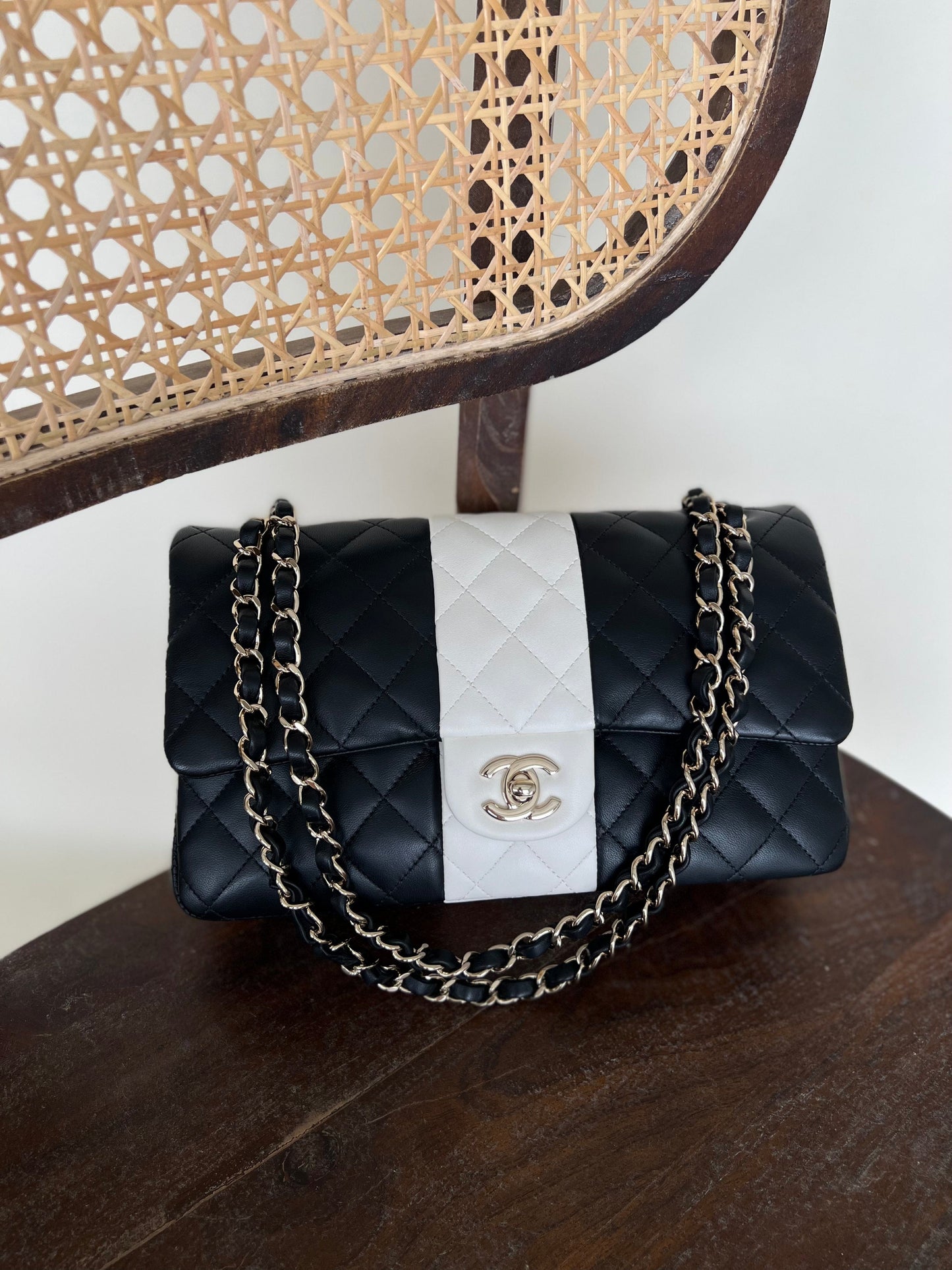 22C B&W Lambskin Quilted Classic Flap Medium LGHW