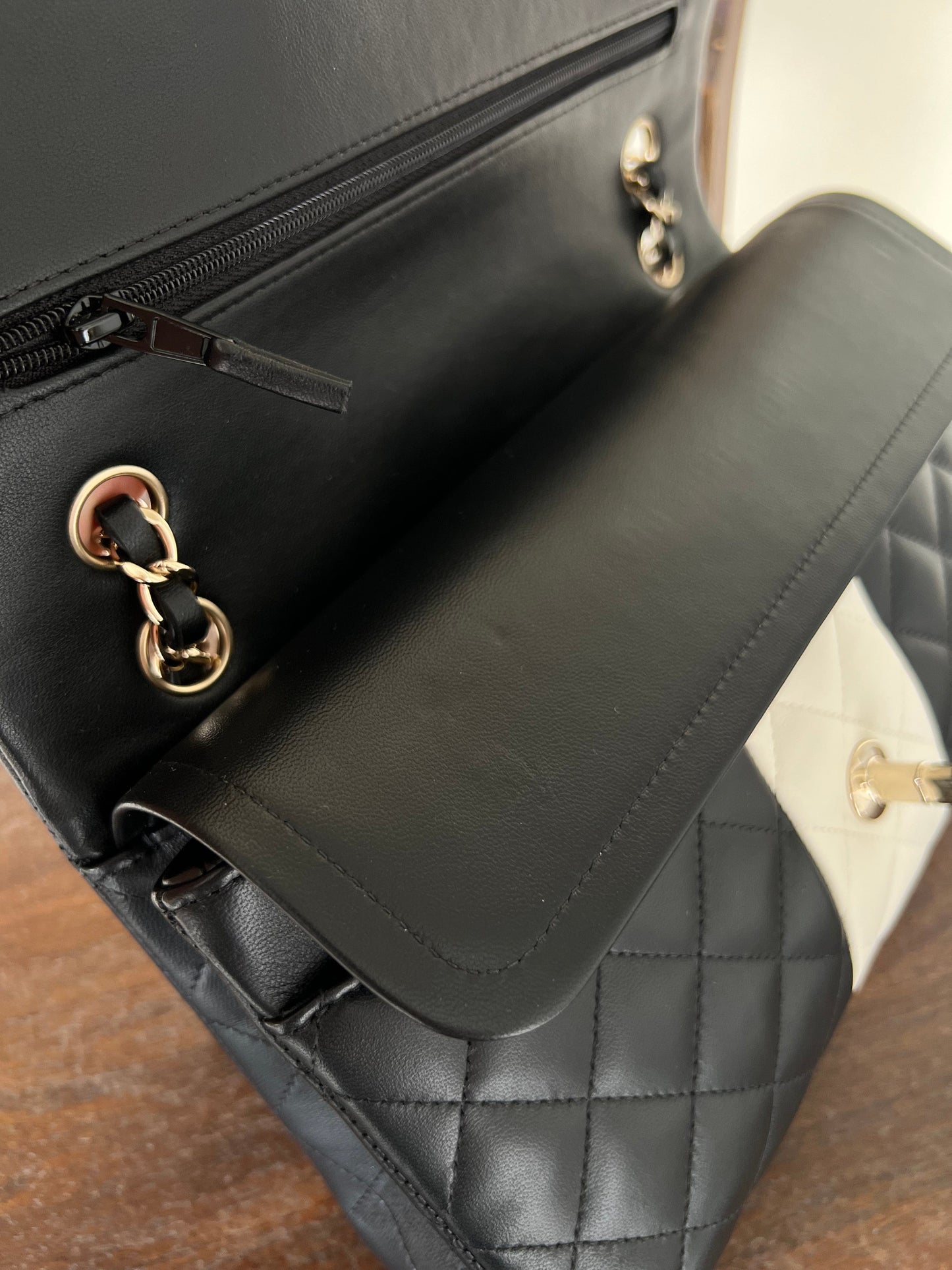 22C B&W Lambskin Quilted Classic Flap Medium LGHW