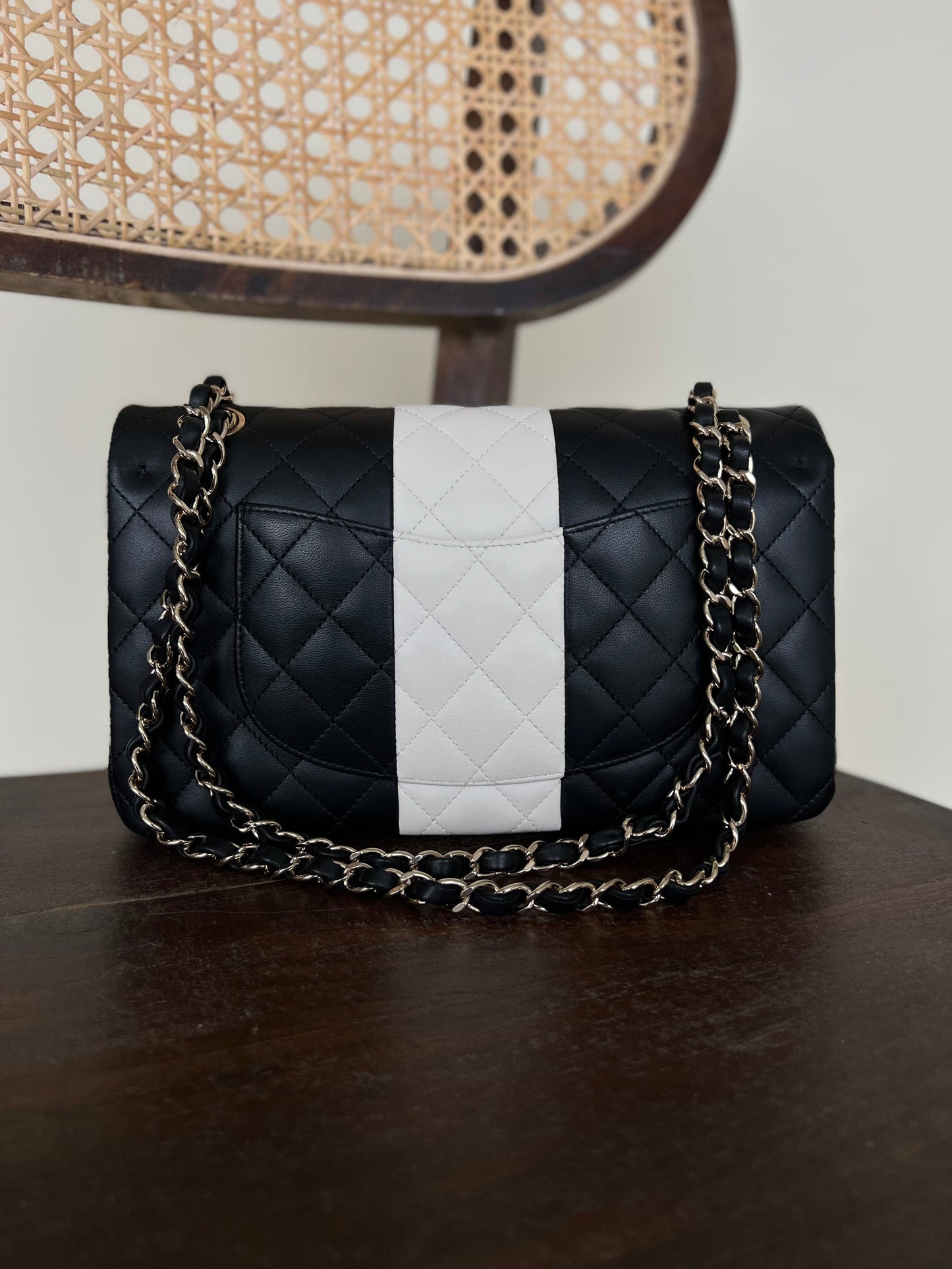 22C B&W Lambskin Quilted Classic Flap Medium LGHW