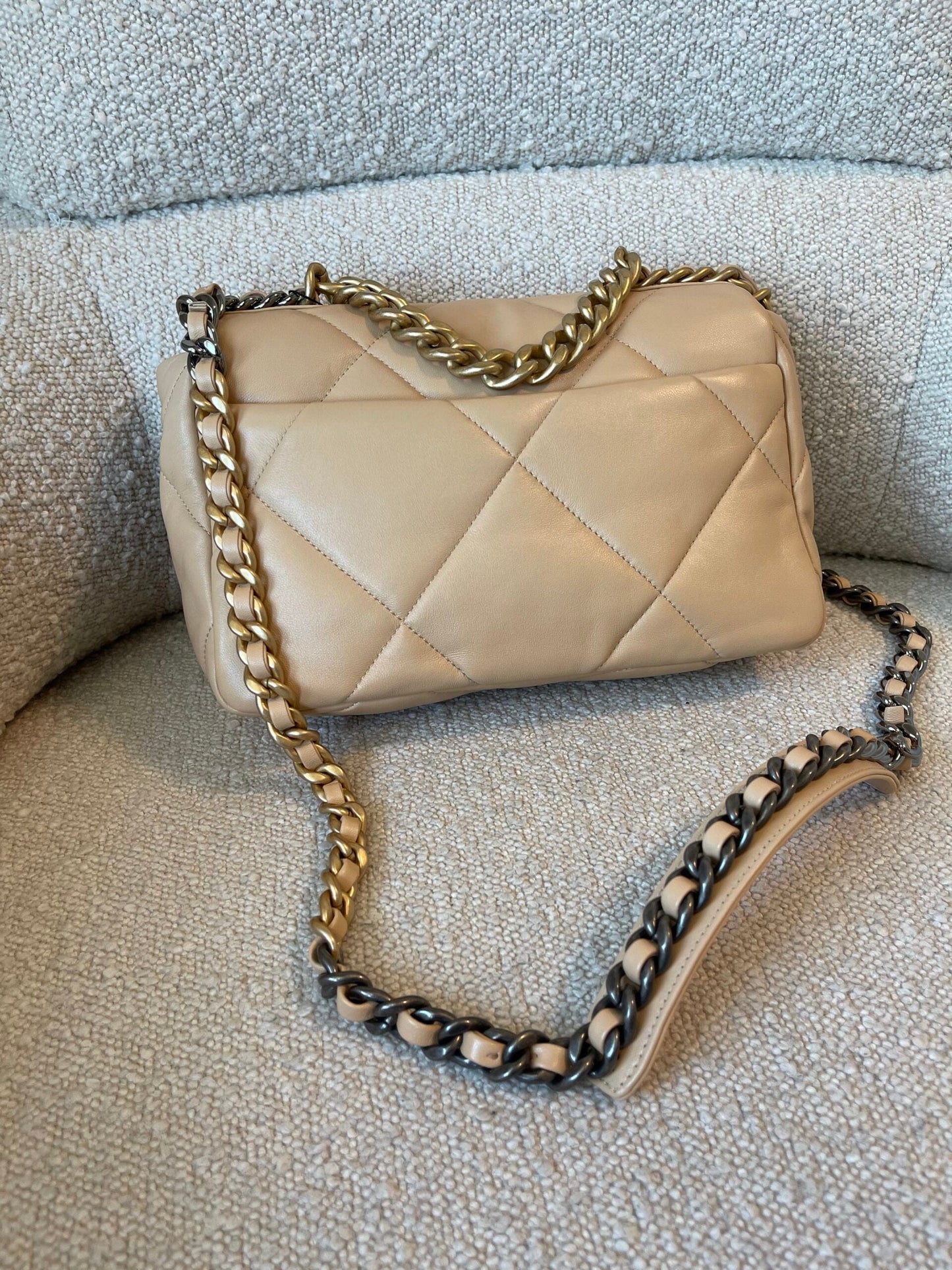 22C Beige Clair 19 Flap Small MHW