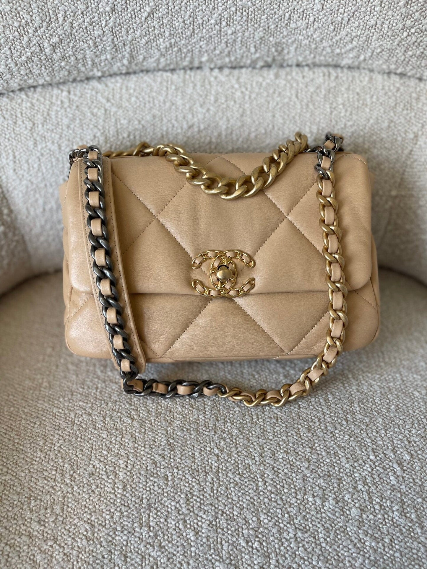 22C Beige Clair 19 Flap Small MHW