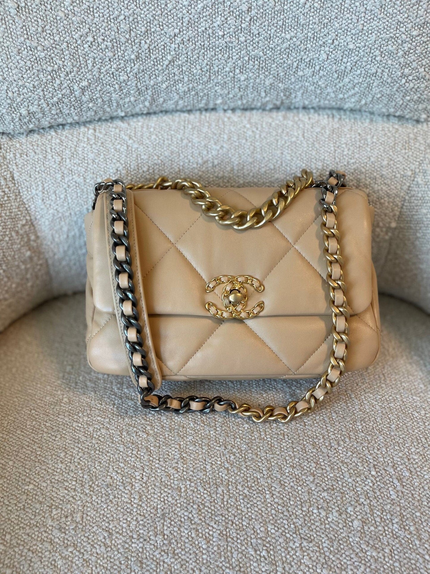 22C Beige Clair 19 Flap Small MHW