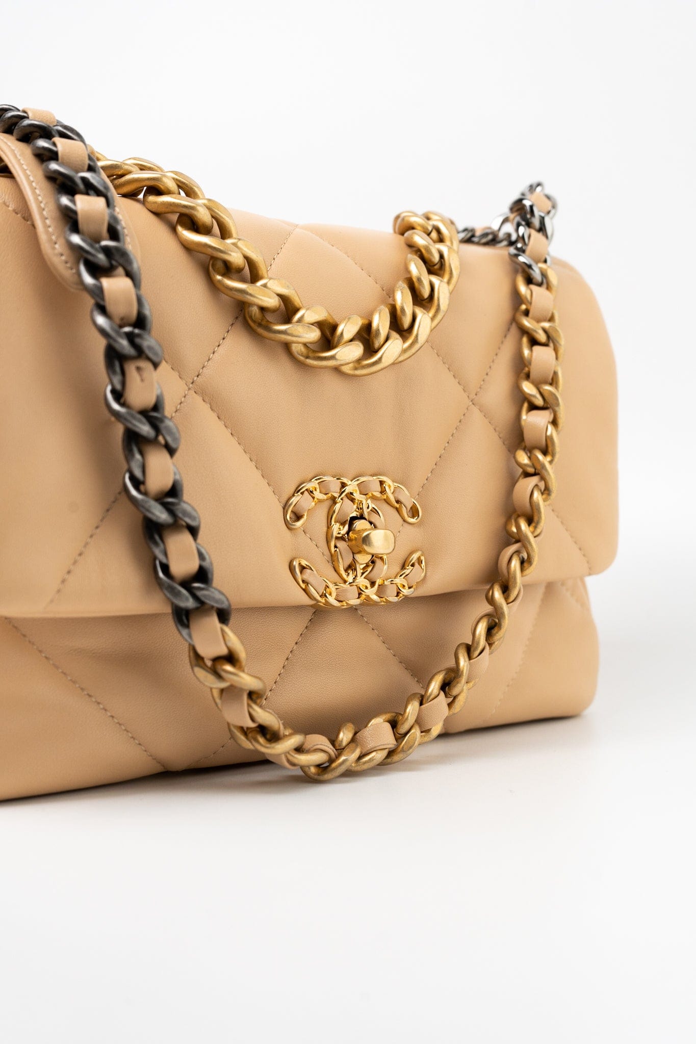 22C Beige Lambskin Quilted 19 Flap Small Mixed Hardware