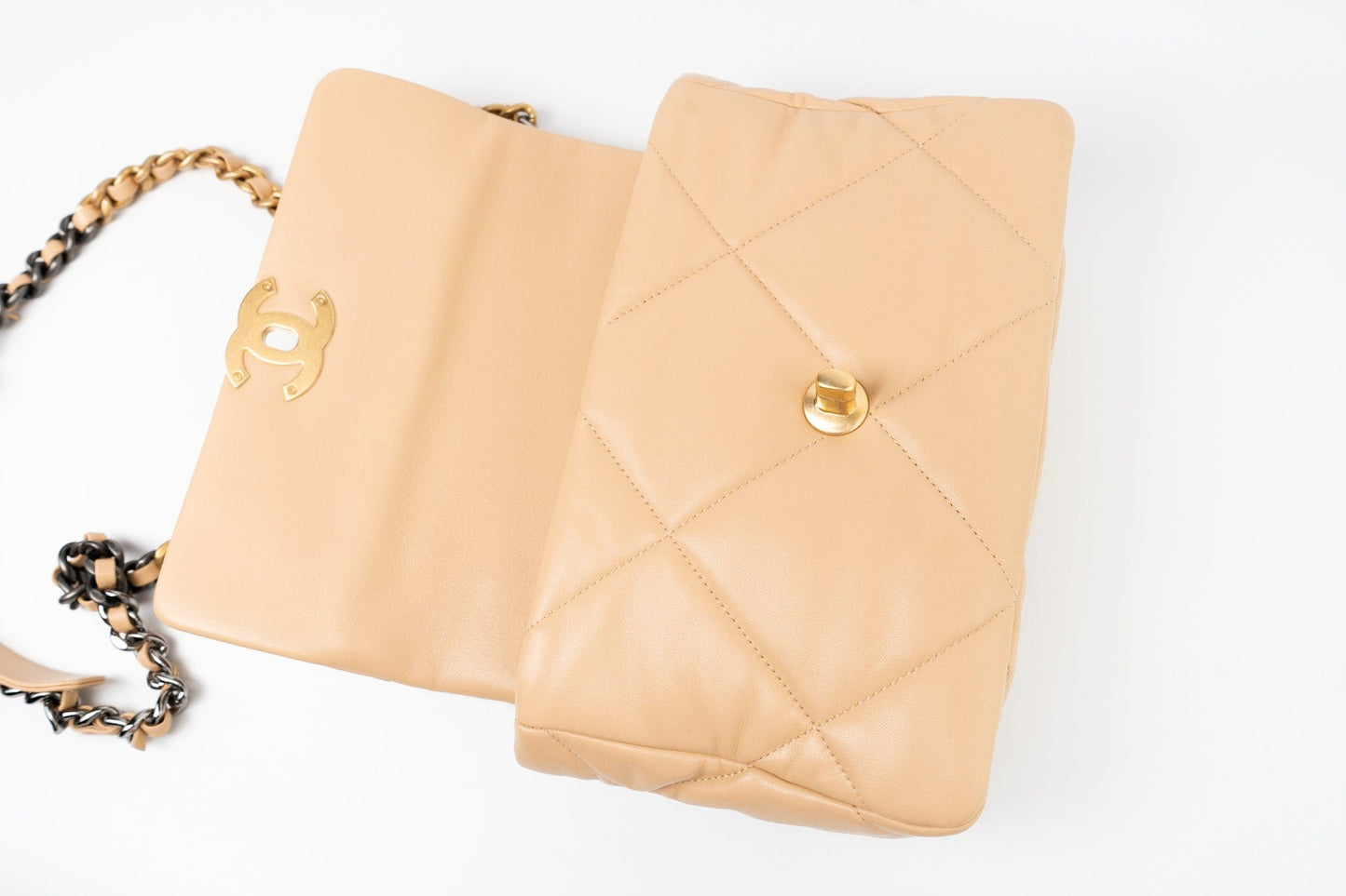 22C Beige Lambskin Quilted 19 Flap Small Mixed Hardware