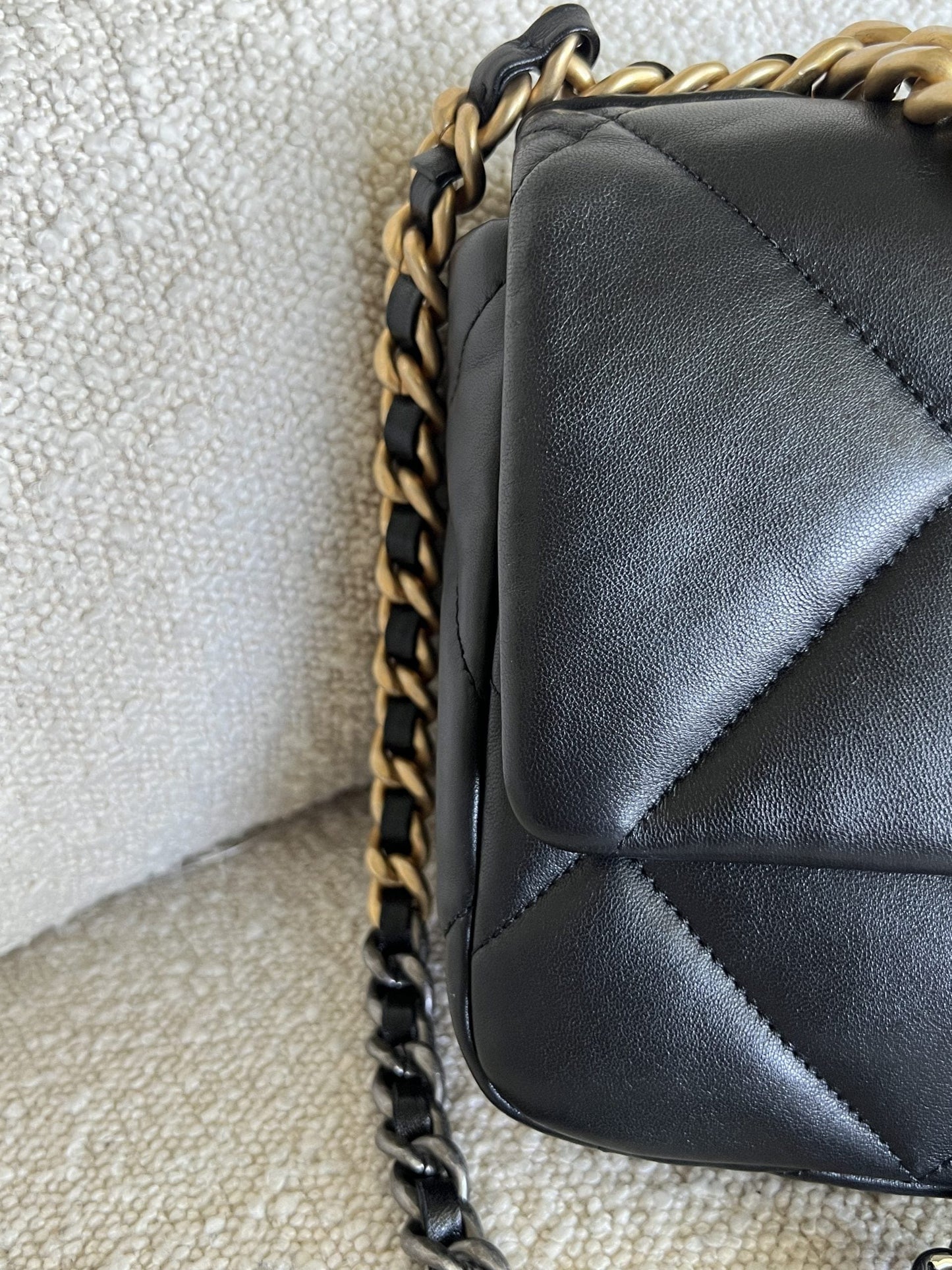 22C Black Lambskin Quilted 19 Flap Small MHW