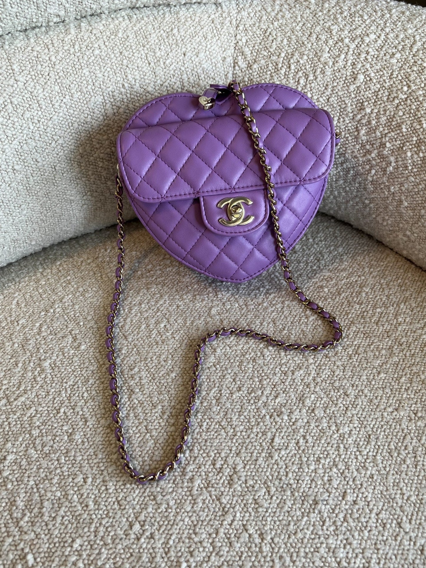 22C In Love Purple Lambskin Large Heart Bag LGHW