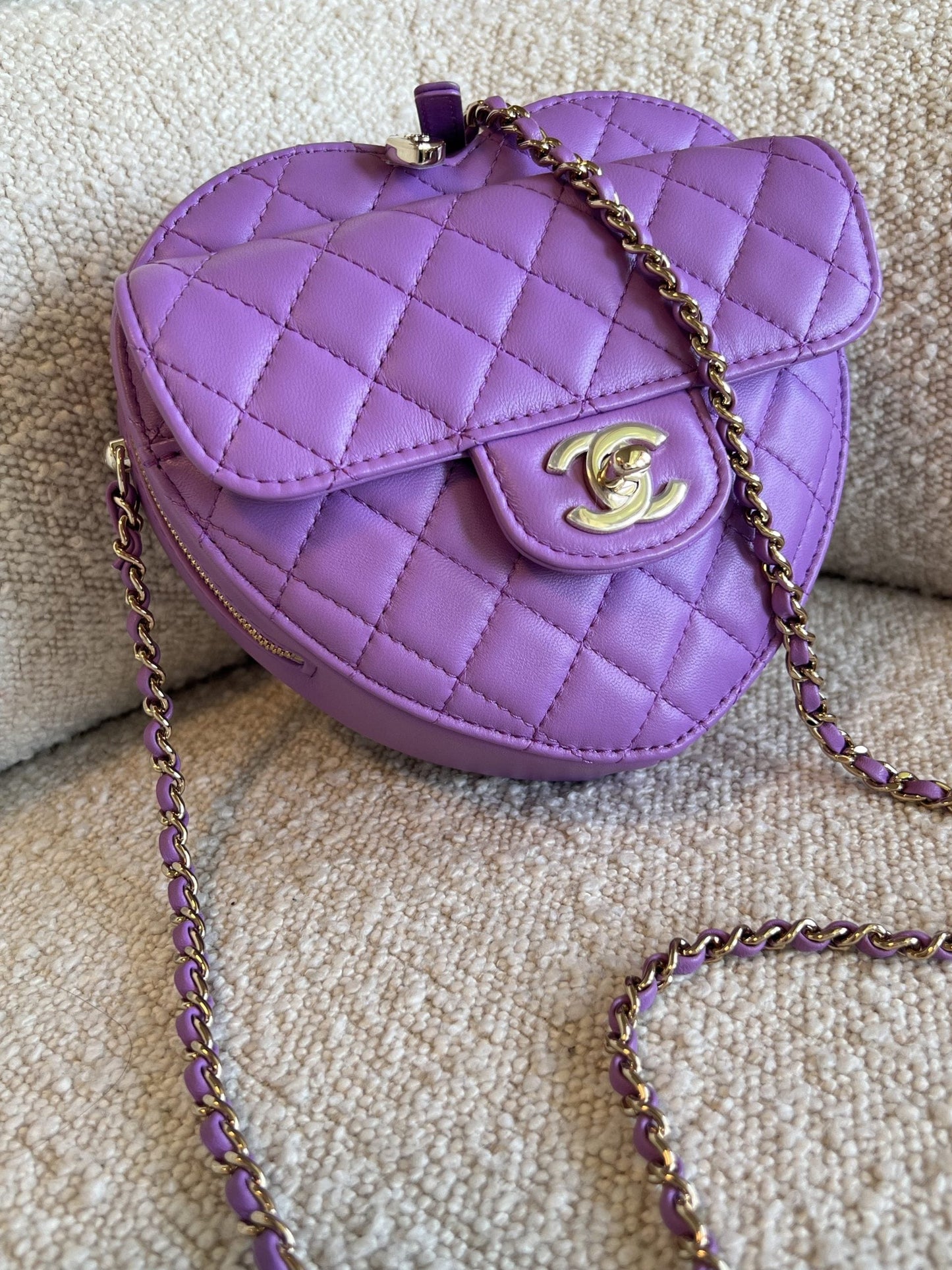 22C In Love Purple Lambskin Large Heart Bag LGHW