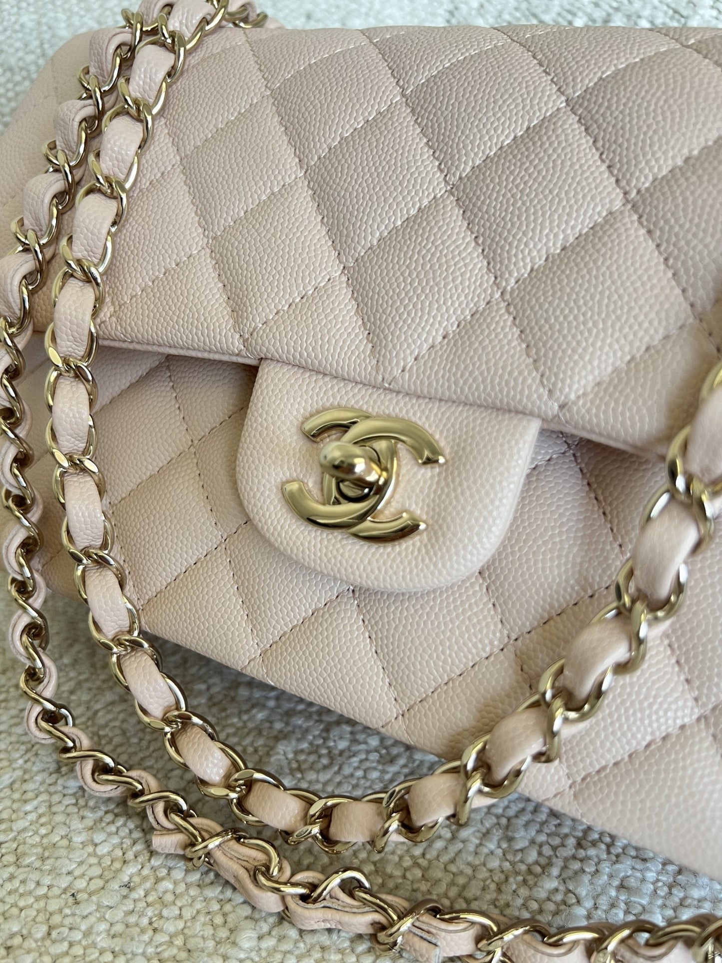 22C Light Beige Caviar Quilted Classic Flap Medium LGHW