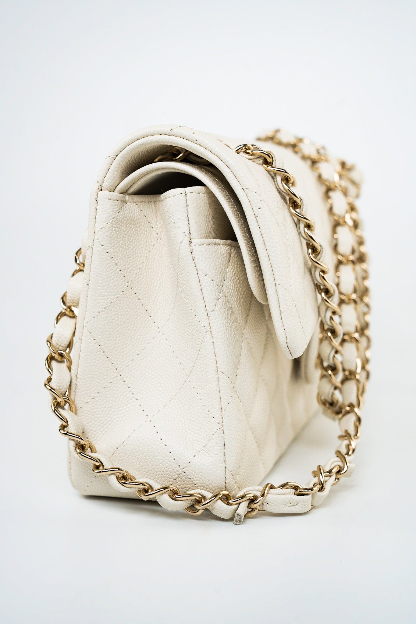 22C White Caviar Quilted Classic Flap Small Light Gold Hardware