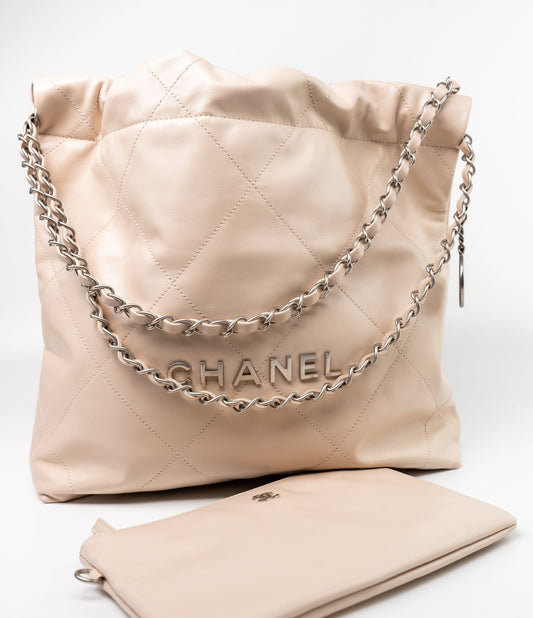 22P Ecru (nude) Small Calfskin Quilted 22 Bag