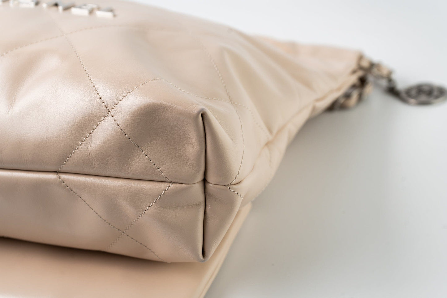 22P Ecru (nude) Small Calfskin Quilted 22 Bag