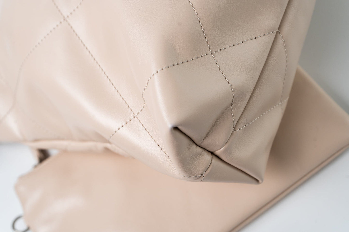 22P Ecru (nude) Small Calfskin Quilted 22 Bag