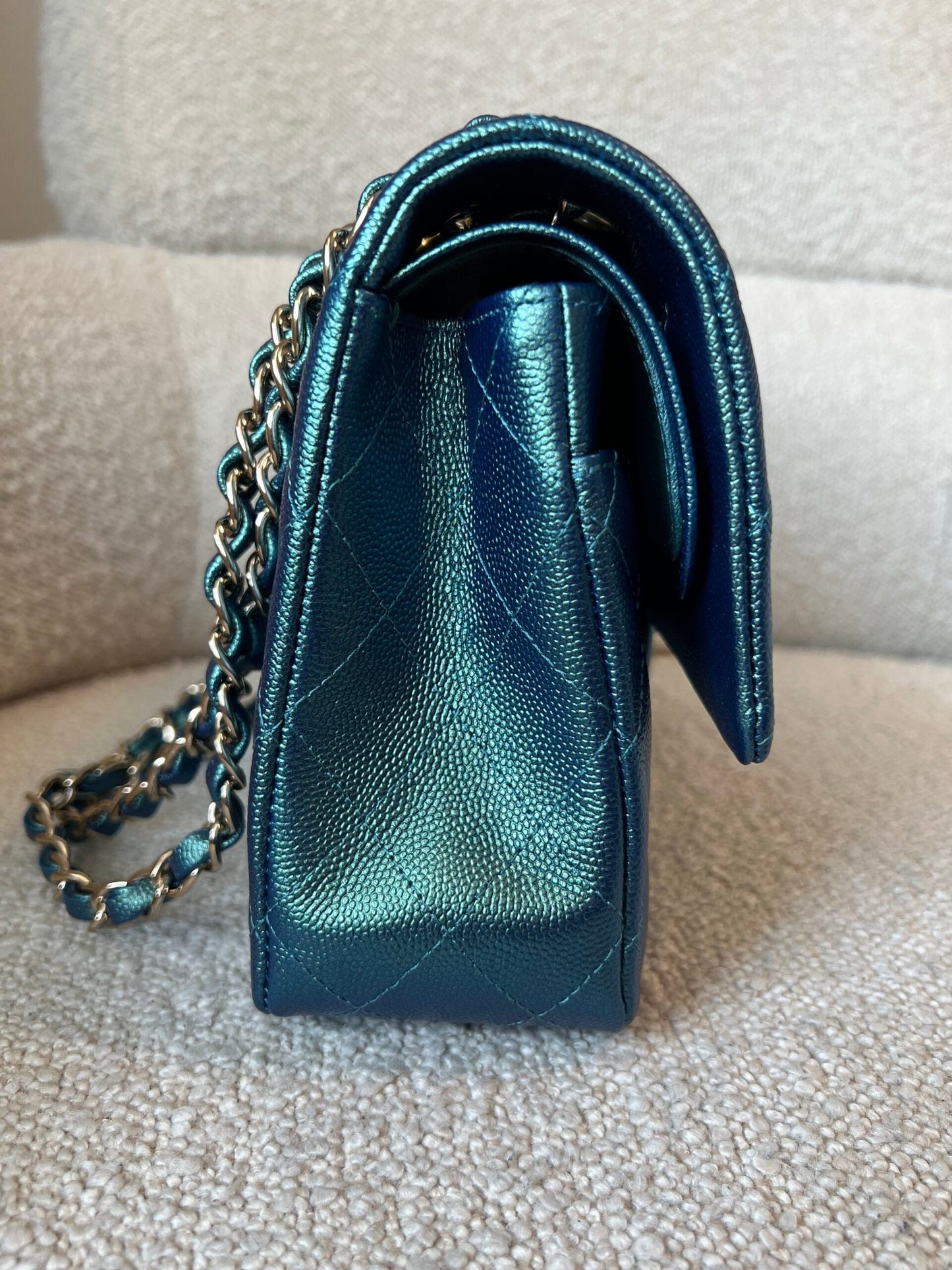 22P Iridescent Green Caviar Quilted Classic Flap Medium Light Gold Hardware