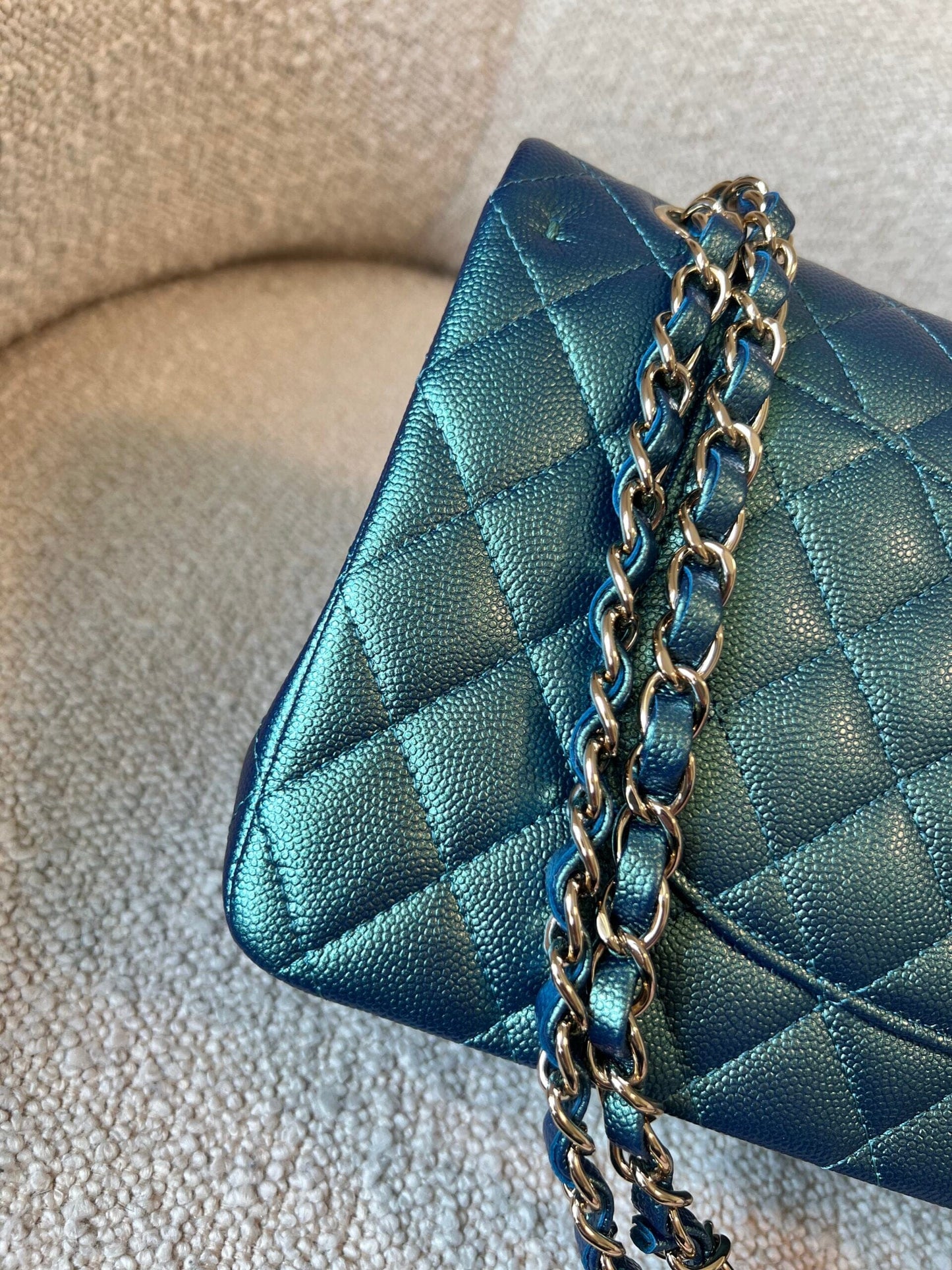 22P Iridescent Green Caviar Quilted Classic Flap Medium Light Gold Hardware