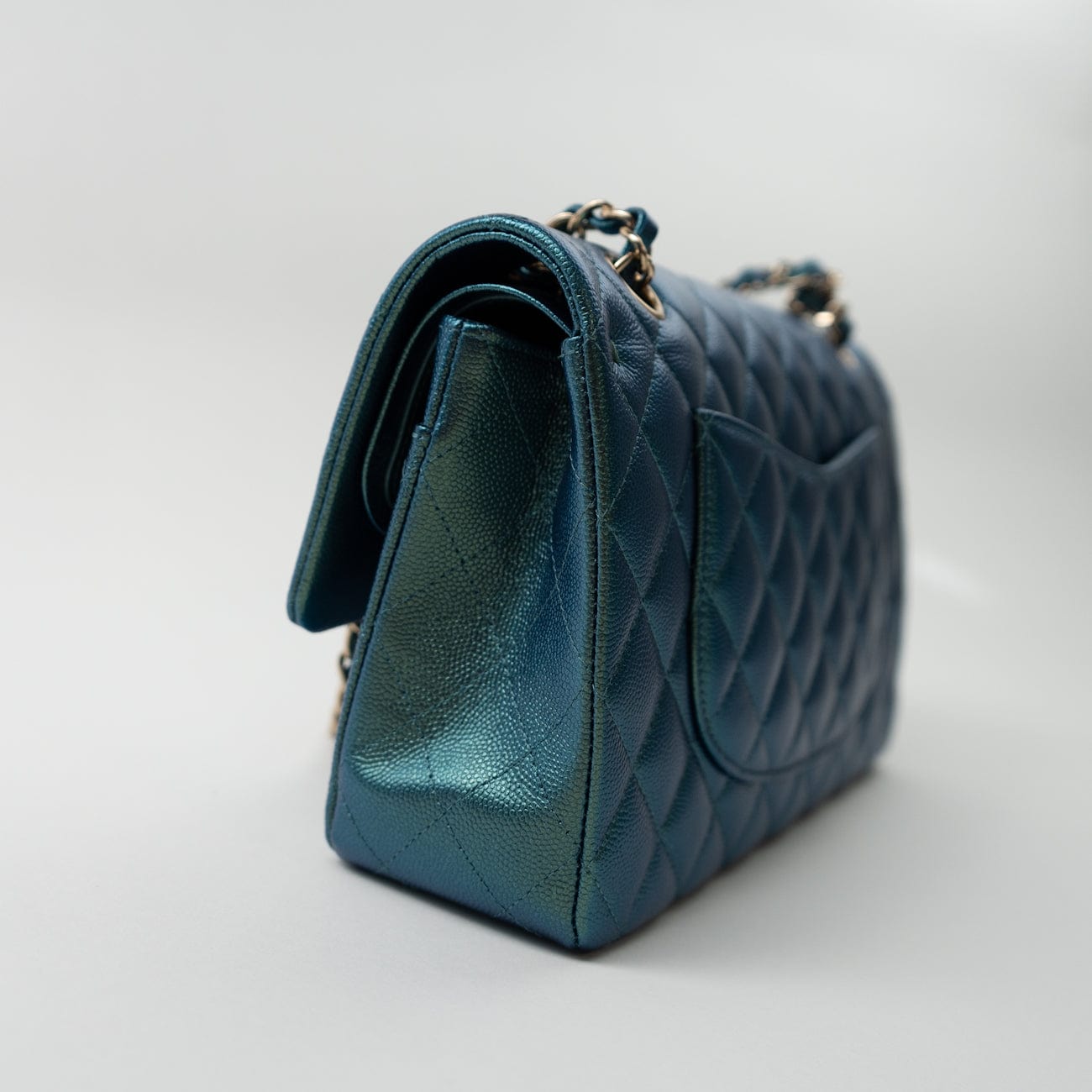 22P Iridescent Green Caviar Quilted Classic Flap Medium Light Gold Hardware