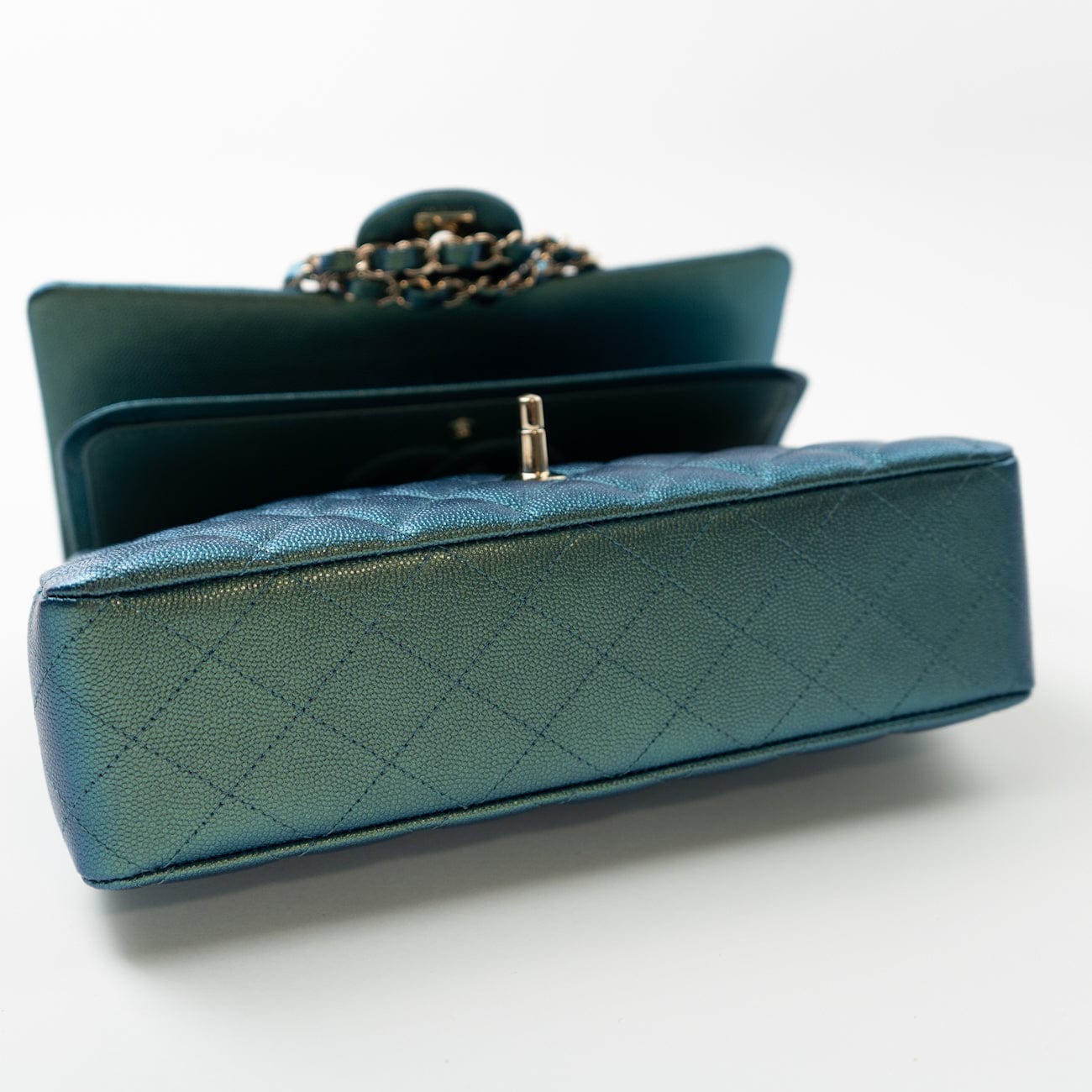 22P Iridescent Green Caviar Quilted Classic Flap Medium Light Gold Hardware