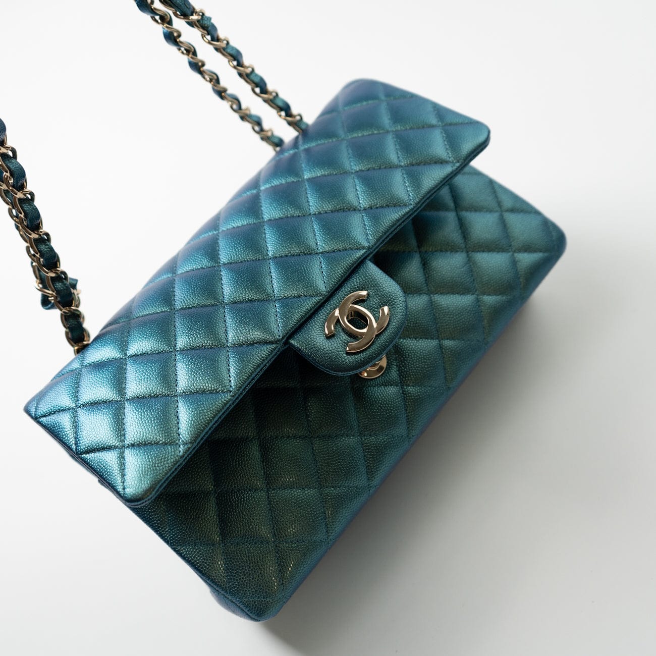 22P Iridescent Green Caviar Quilted Classic Flap Medium Light Gold Hardware