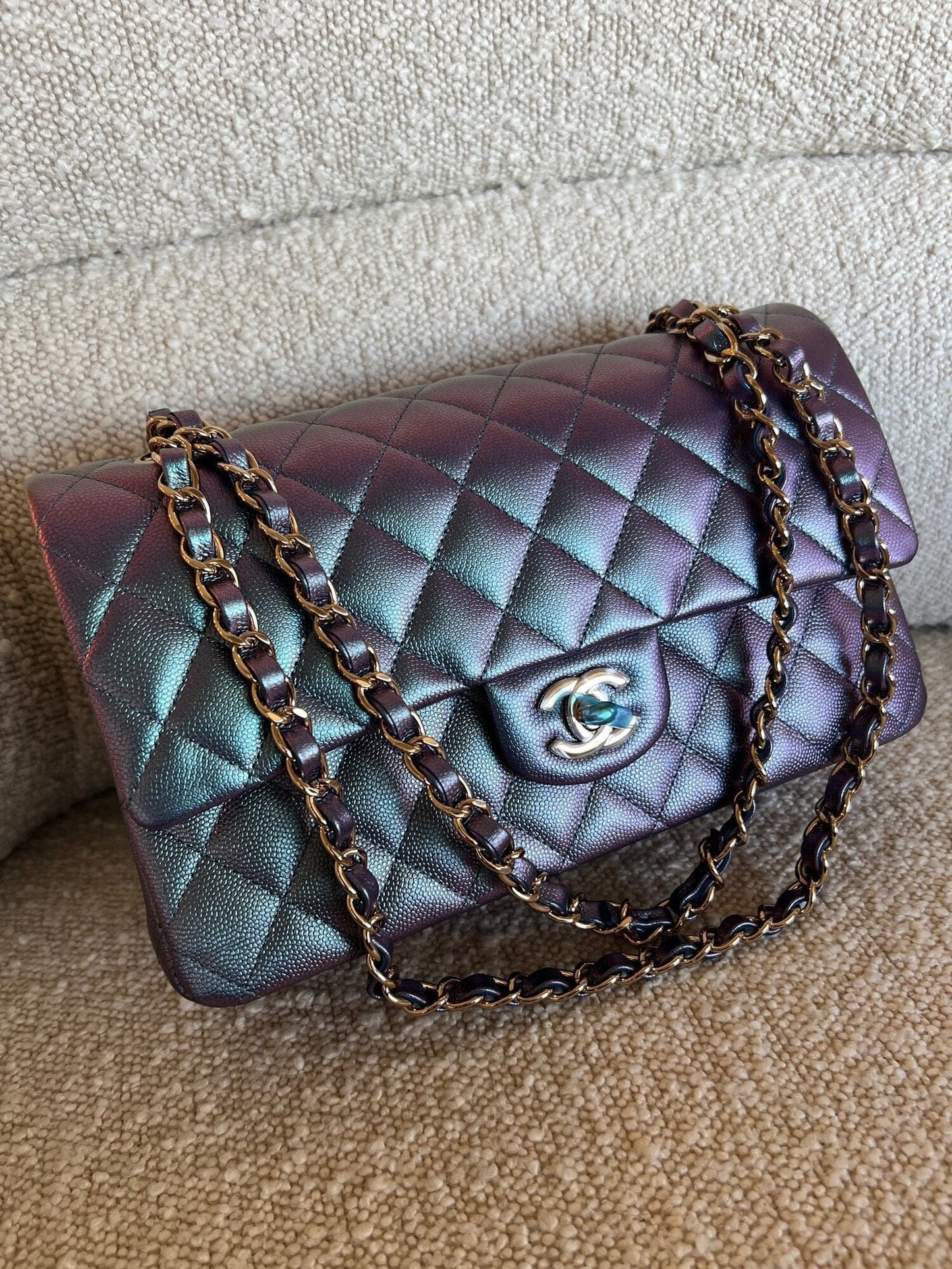22P Iridescent Purple Caviar Quilted Medium Double Flap
